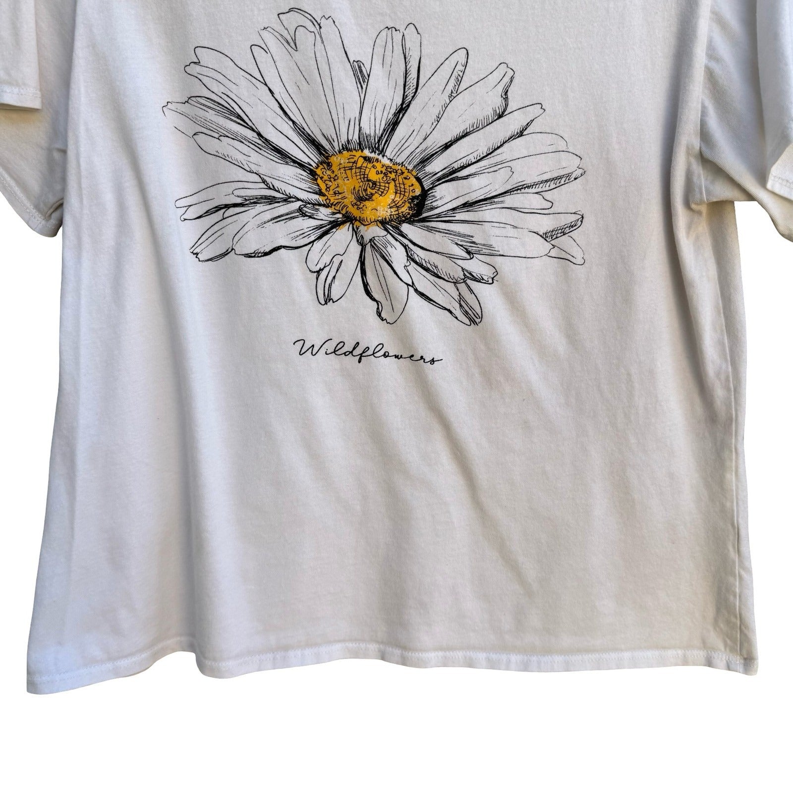 French Pastry Wildflowers Daisy Graphic Shirt Happiness Blooms Cottage White S