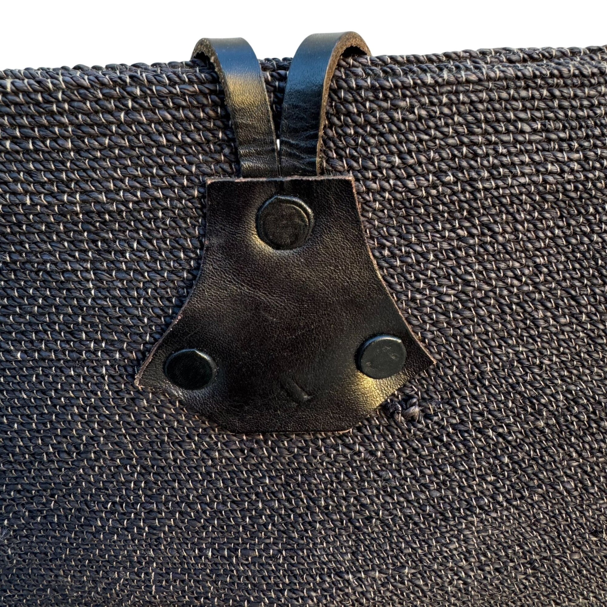 Mien Hawaiian Womens Black Woven Tote Bag Leather Straps Toggle Closure Beach