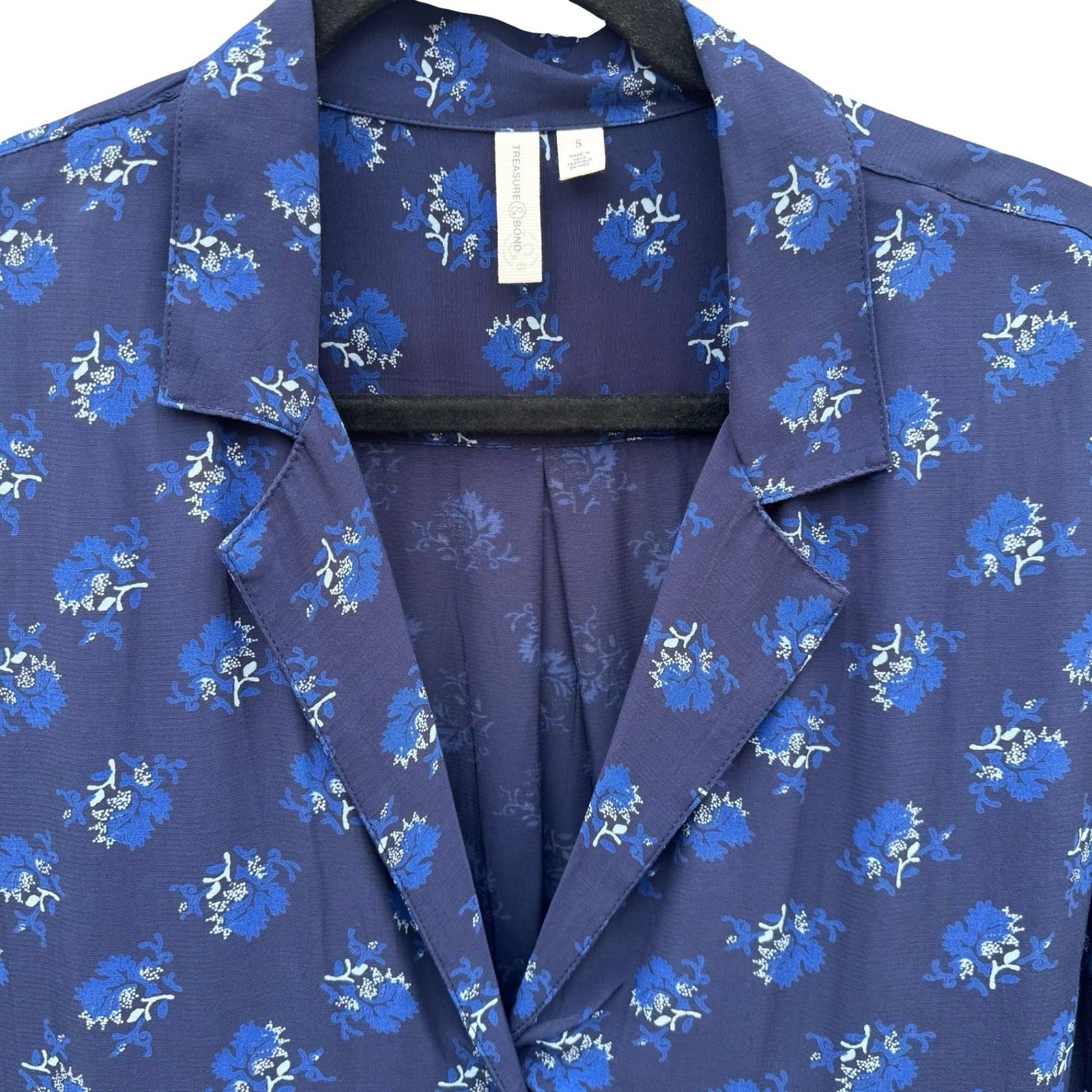 Treasure & Bond Womens Navy Floral Tie Waist Wrists Notched Collar Blouse S NEW