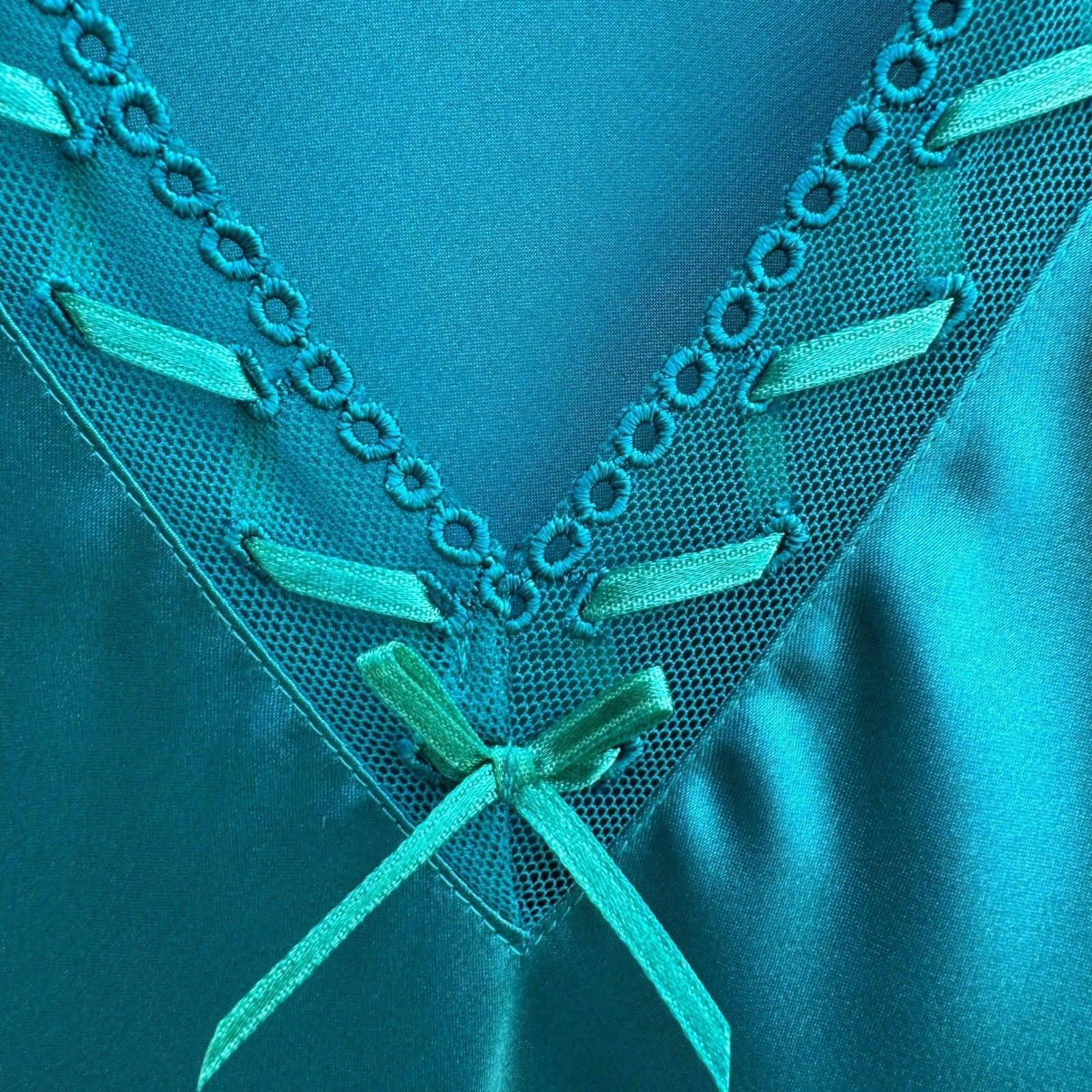 Morgan Taylor Intimates Teal Satin Chemise Nightgown Sleepwear Ribbon L Romantic