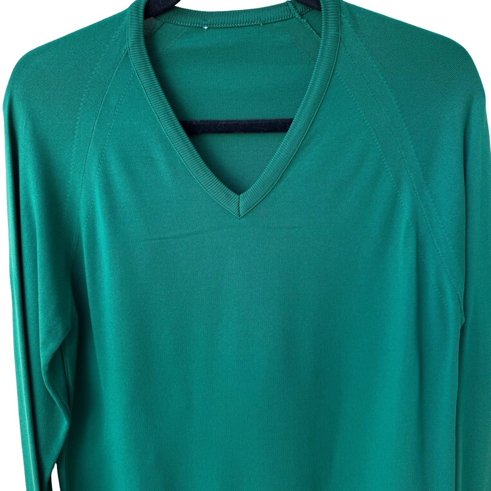 Vintage 70s Emerald Green V-Neck Raglan Sleeve Fine Knit Sweater Womens Small