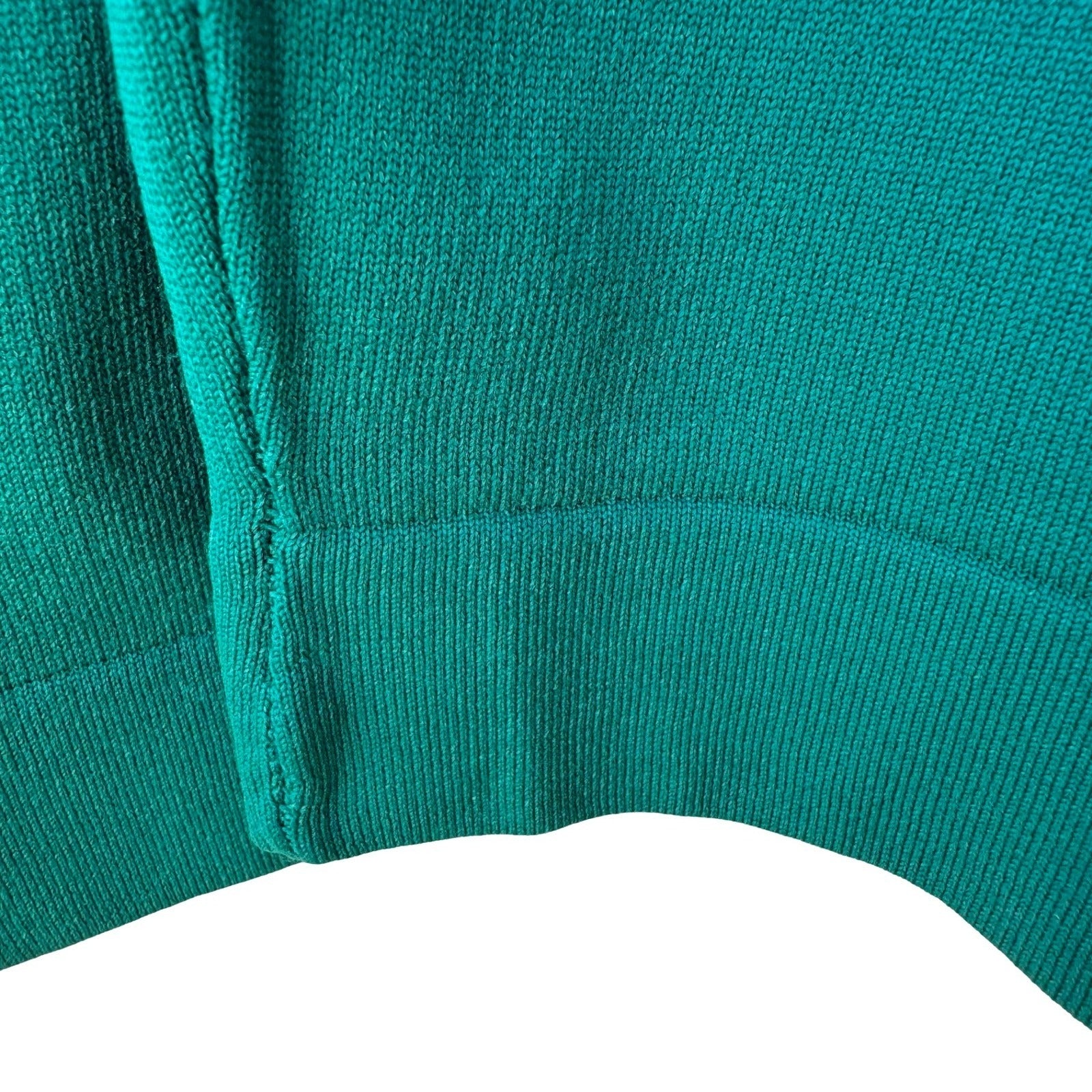 Vintage 70s Emerald Green V-Neck Raglan Sleeve Fine Knit Sweater Womens Small