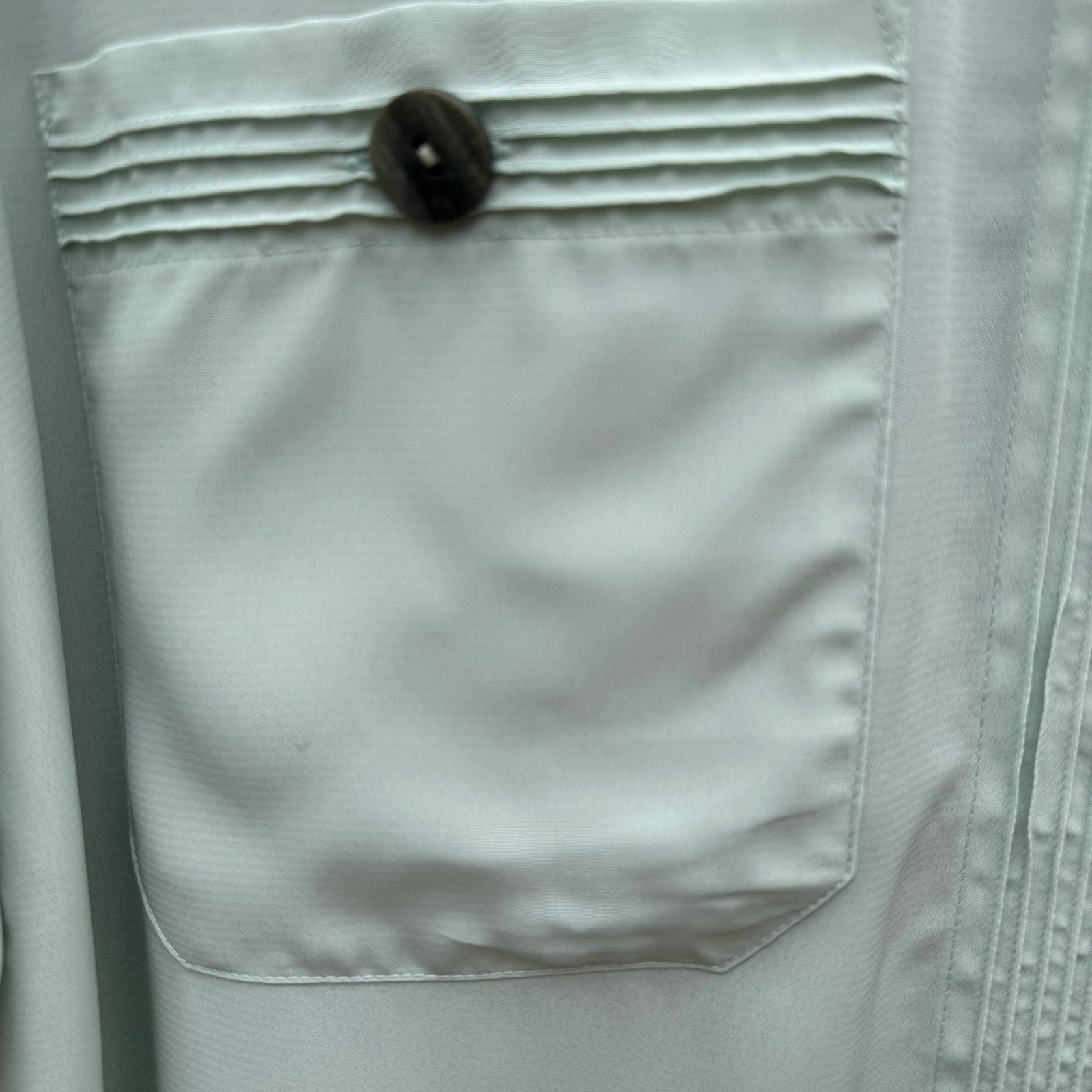 Mario Rosella Pastel Green Pleated Short Sleeve Blouse Collarless Minimalist