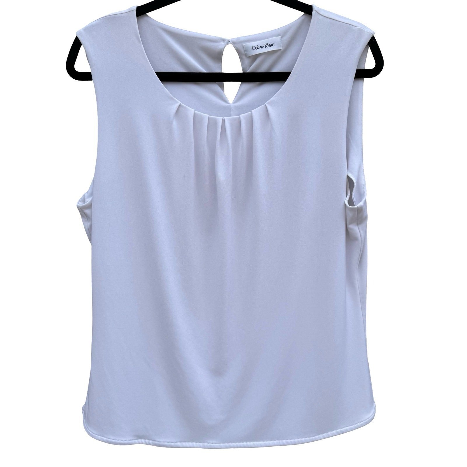 Calvin Klein White Sleeveless Pleated Scoop Neck Keyhole Back Blouse Minimalist