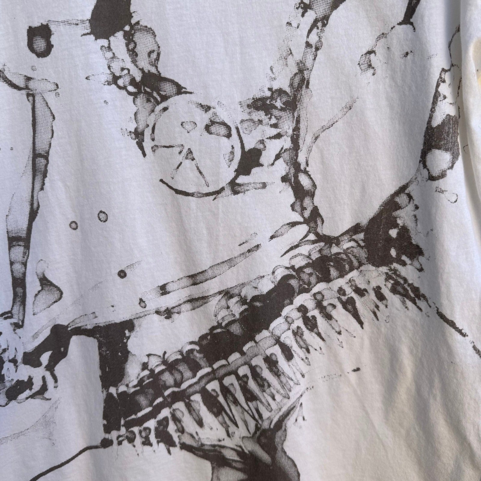 Alternative Apparel Abstract Grunge Alt Emo Graphic V-Neck Shirt Cotton Mens M