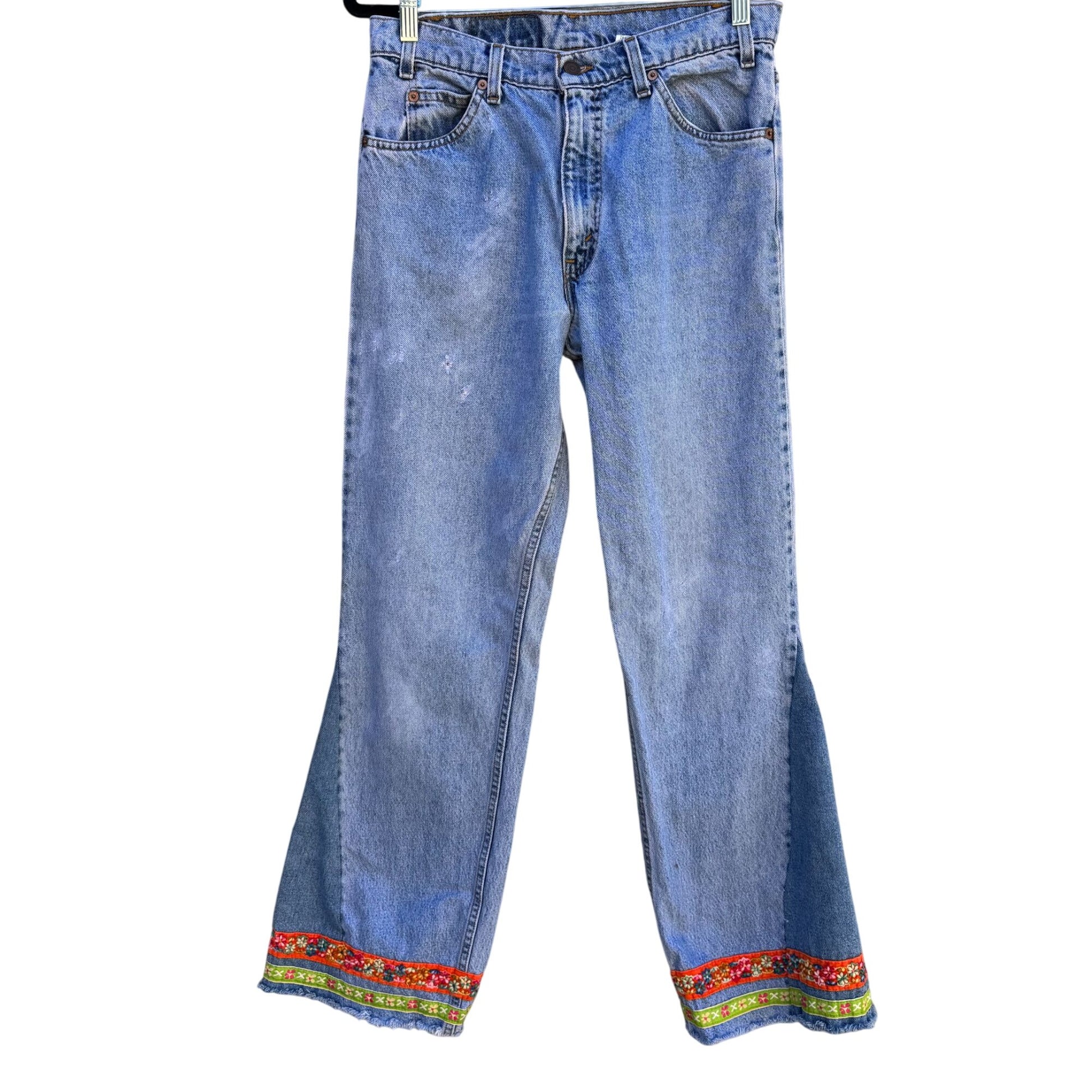 Levis Vintage Womens 550 Orange Tab Flare Wide Leg Embroidered Hem Jeans 30x33