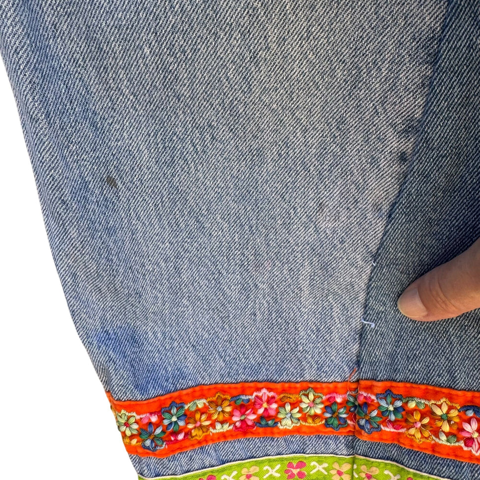 Levis Vintage Womens 550 Orange Tab Flare Wide Leg Embroidered Hem Jeans 30x33