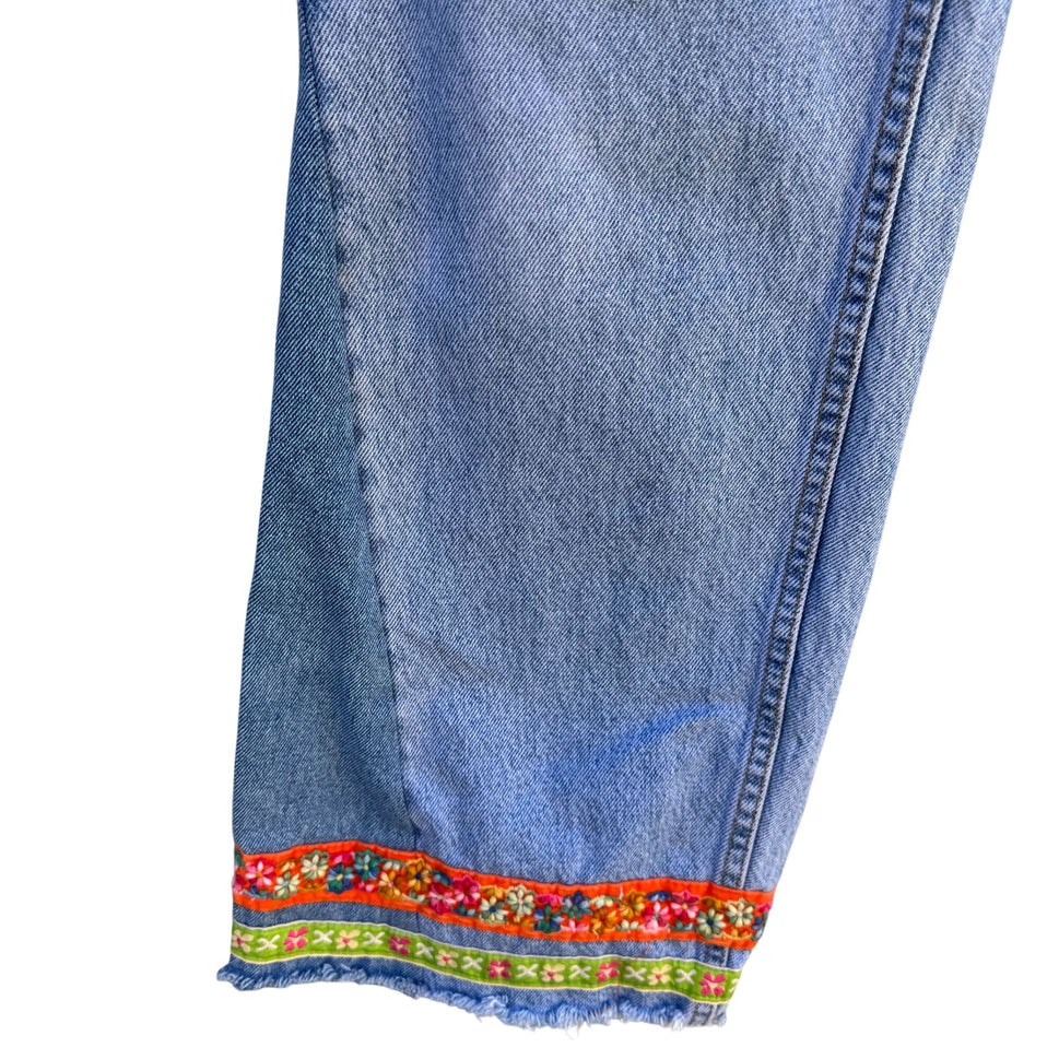 Levis Vintage Womens 550 Orange Tab Flare Wide Leg Embroidered Hem Jeans 30x33