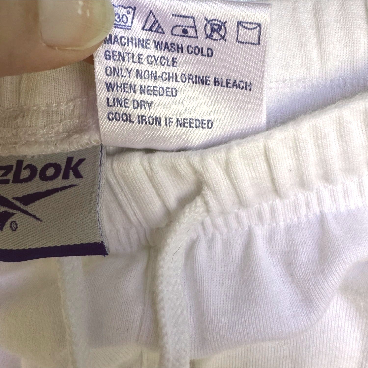 Reebok Women's Vintage White Elastic Drawstring Waist Cotton Athletic Shorts - L