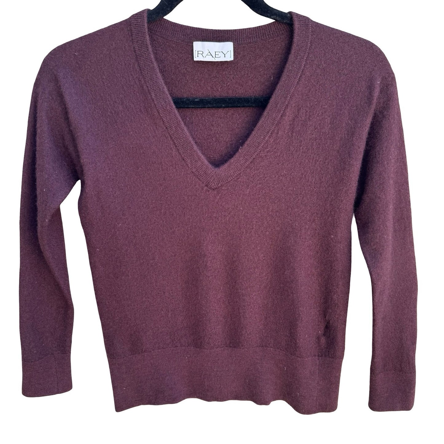 Raey 100% Cashmere V-Neck Sweater Womens XS Burgundy Made in Nepal Quiet Luxury