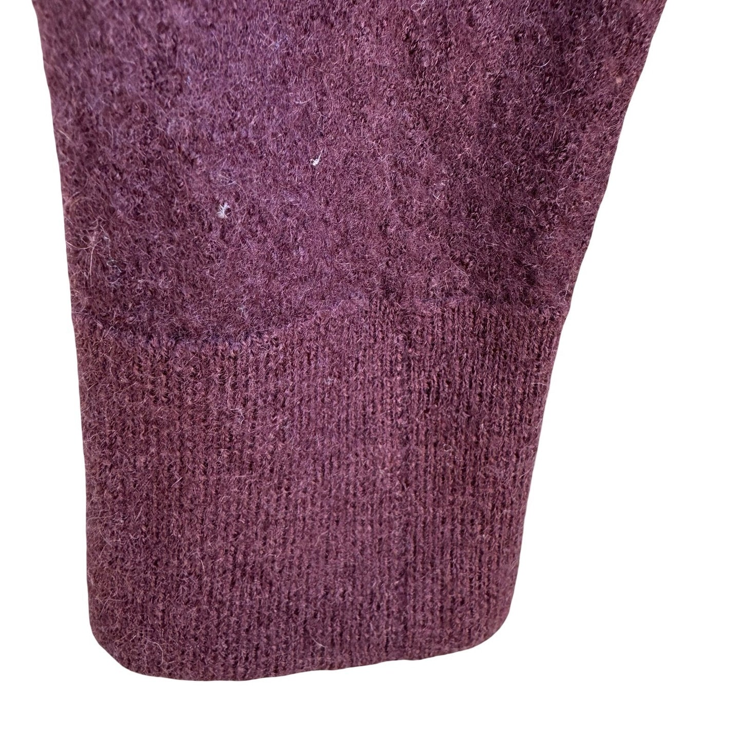 Raey 100% Cashmere V-Neck Sweater Womens XS Burgundy Made in Nepal Quiet Luxury