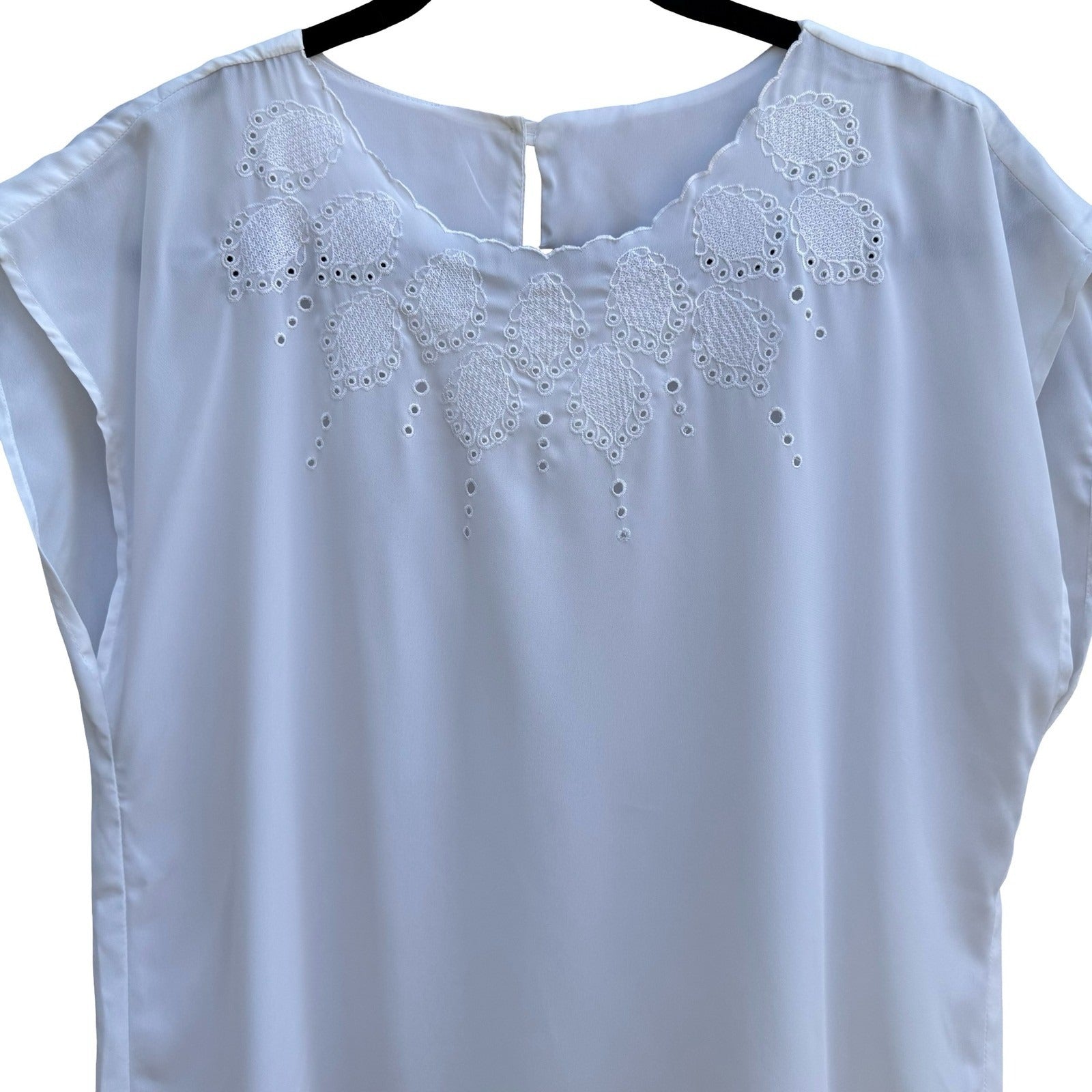 Sentiments Cottagecore Coquette Feminine Eyelet Embroidered Scallop Blouse L