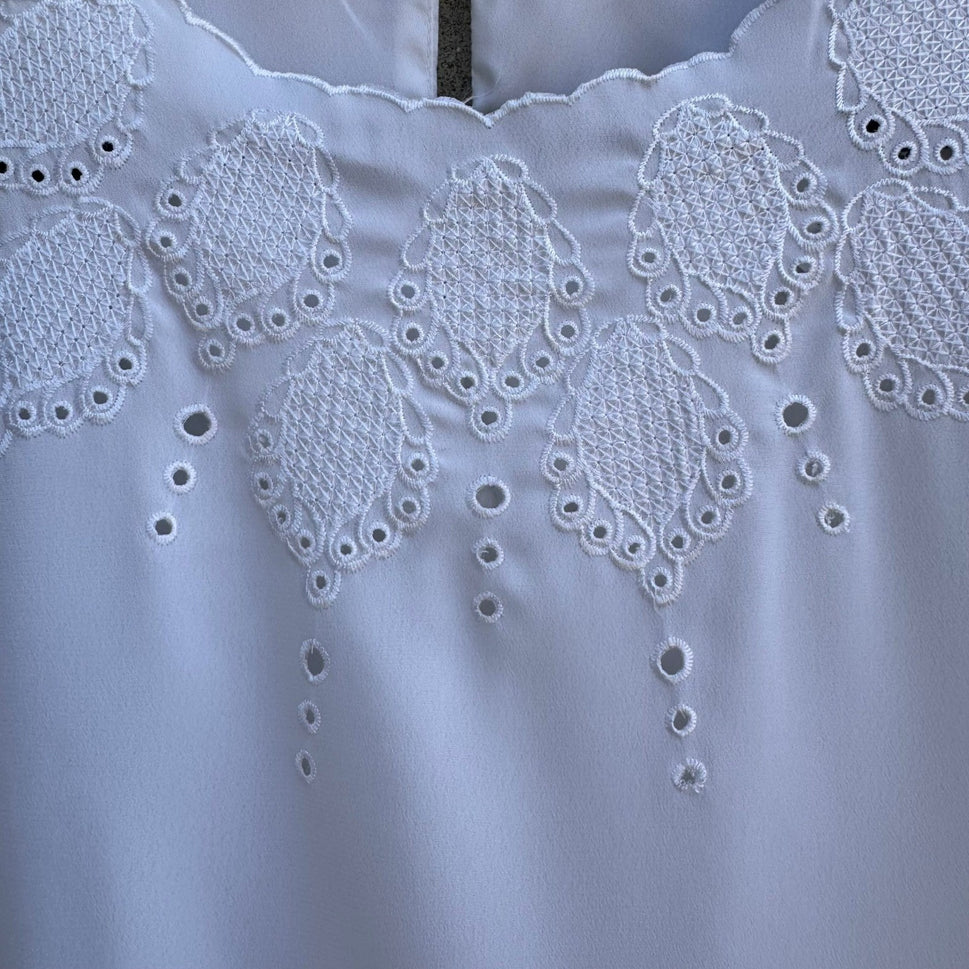 Sentiments Cottagecore Coquette Feminine Eyelet Embroidered Scallop Blouse L