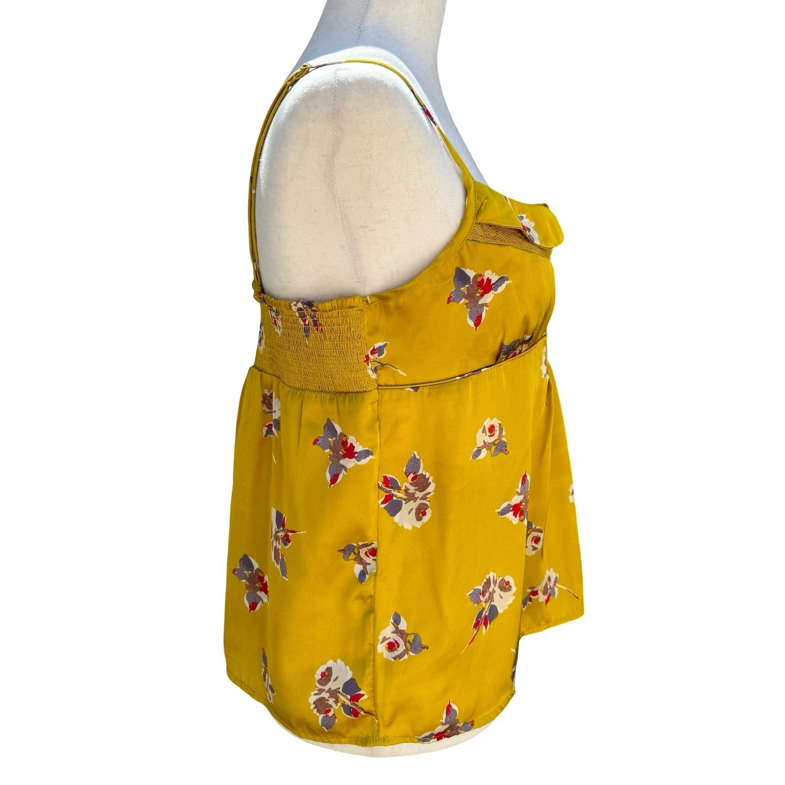 American Eagle Y2K Yellow Floral Lace Crochet Cami Top M Boho Smocked Romantic