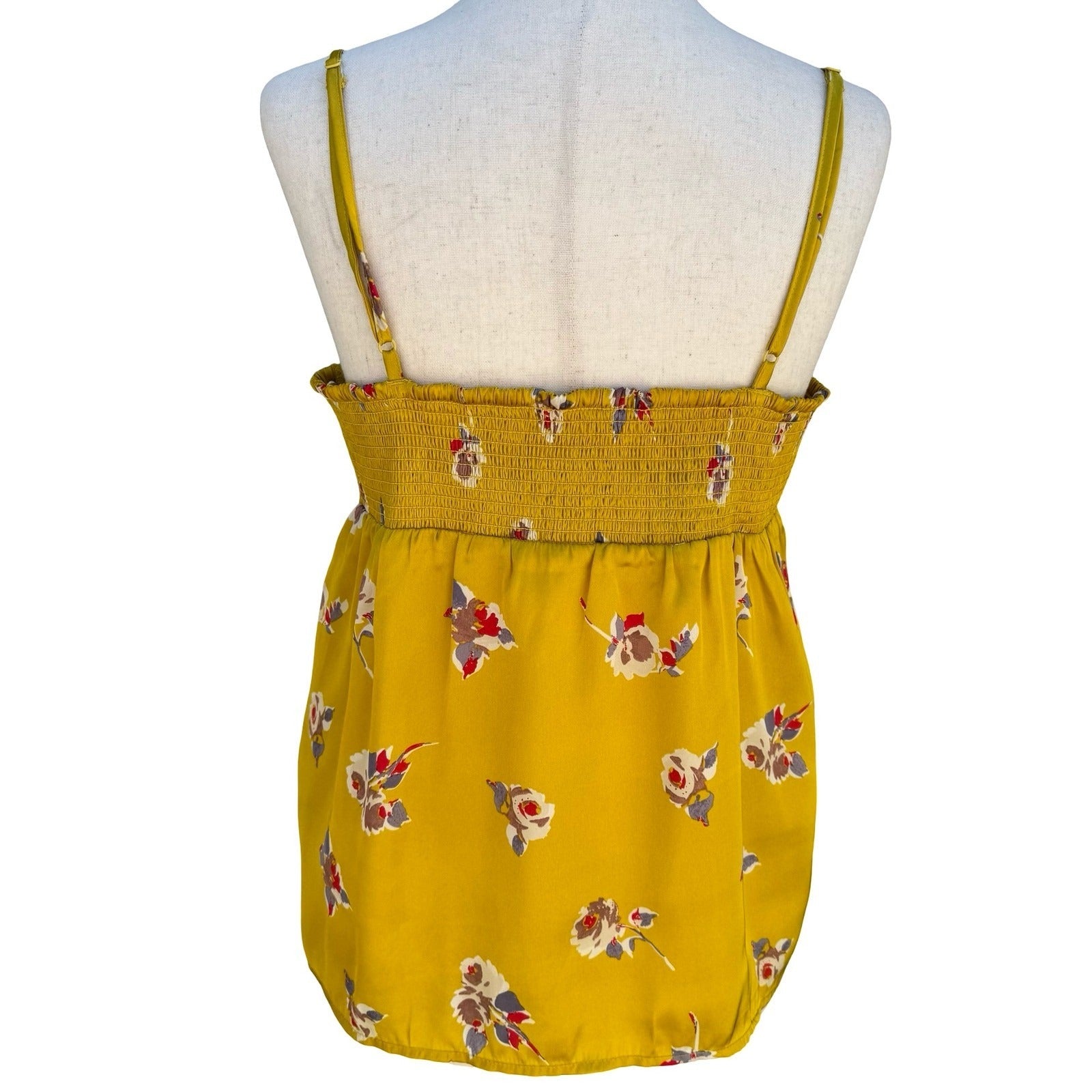 American Eagle Y2K Yellow Floral Lace Crochet Cami Top M Boho Smocked Romantic
