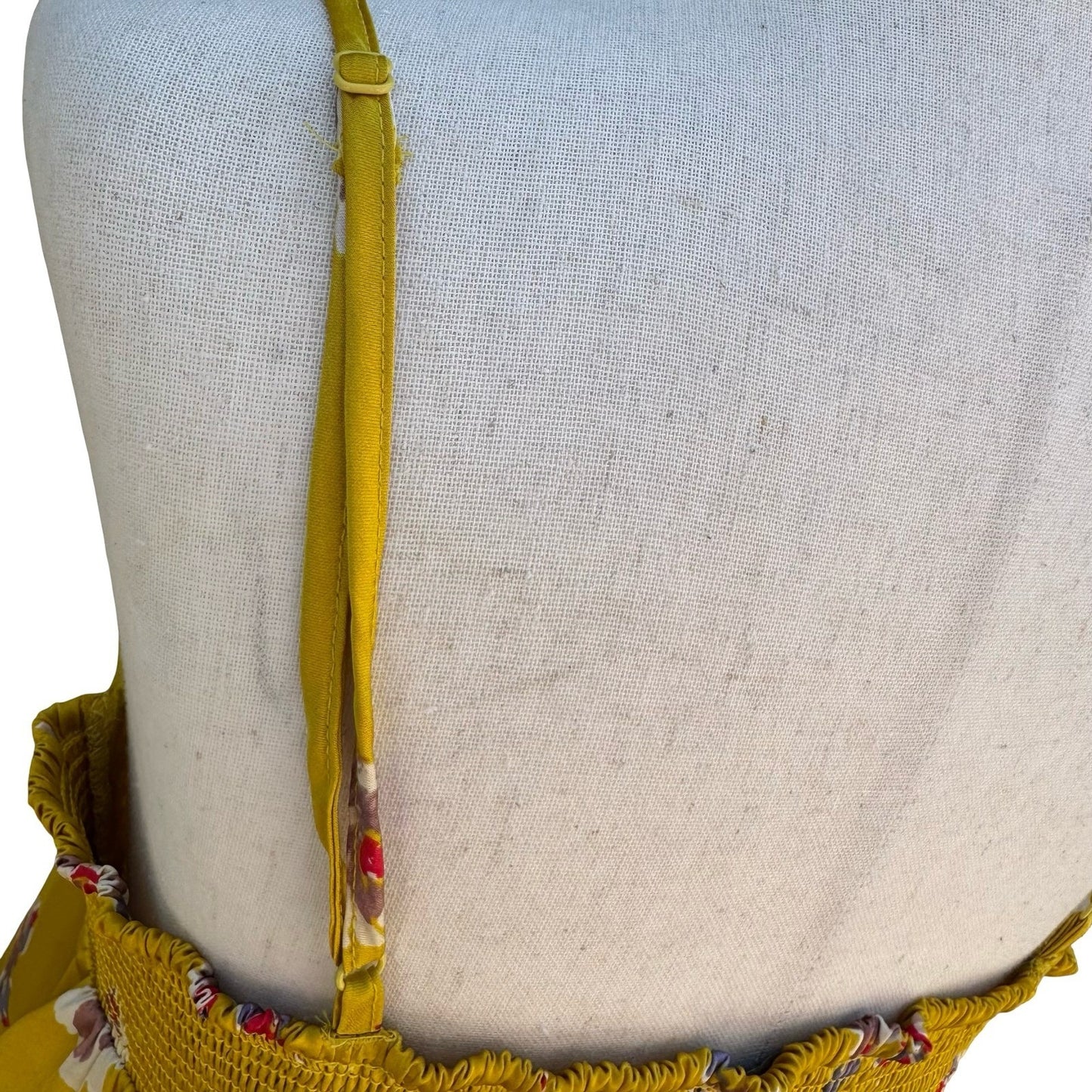 American Eagle Y2K Yellow Floral Lace Crochet Cami Top M Boho Smocked Romantic