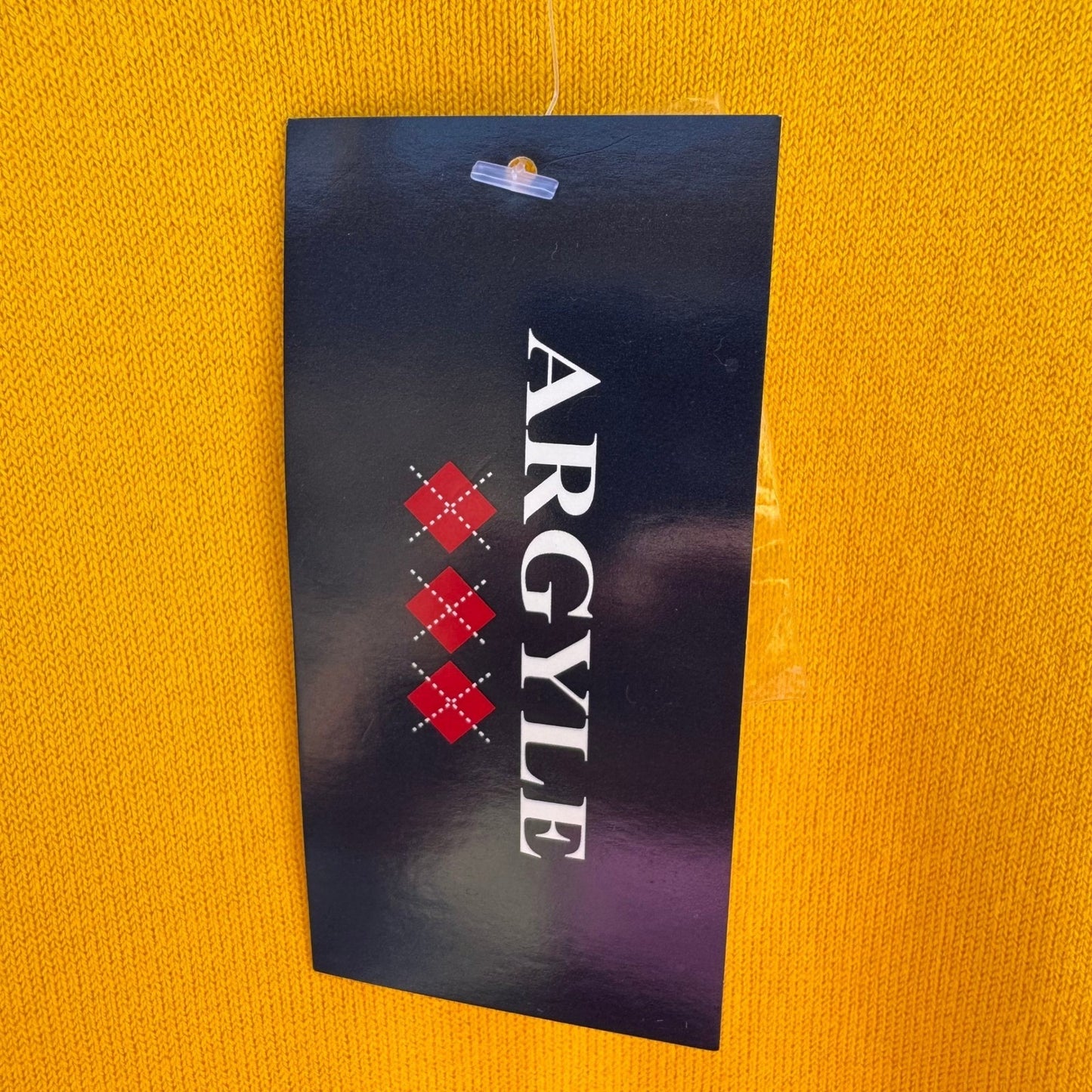 Argyle Womens Yellow Sleeveless Sweater Vest Crew Neck Side Buttons Medium NEW