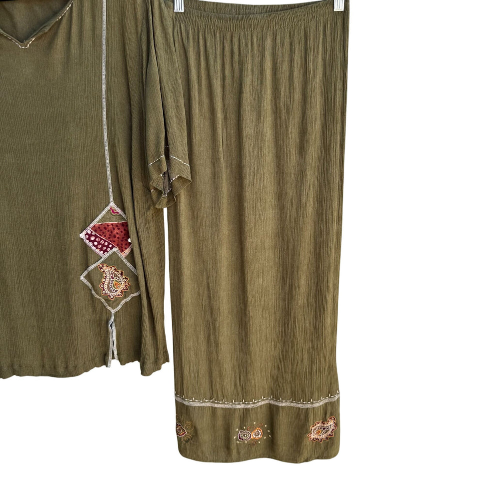 C.M. Shapes Vintage Womens Olive Green 2-Piece Embroidered Shirt Skirt Set 3X