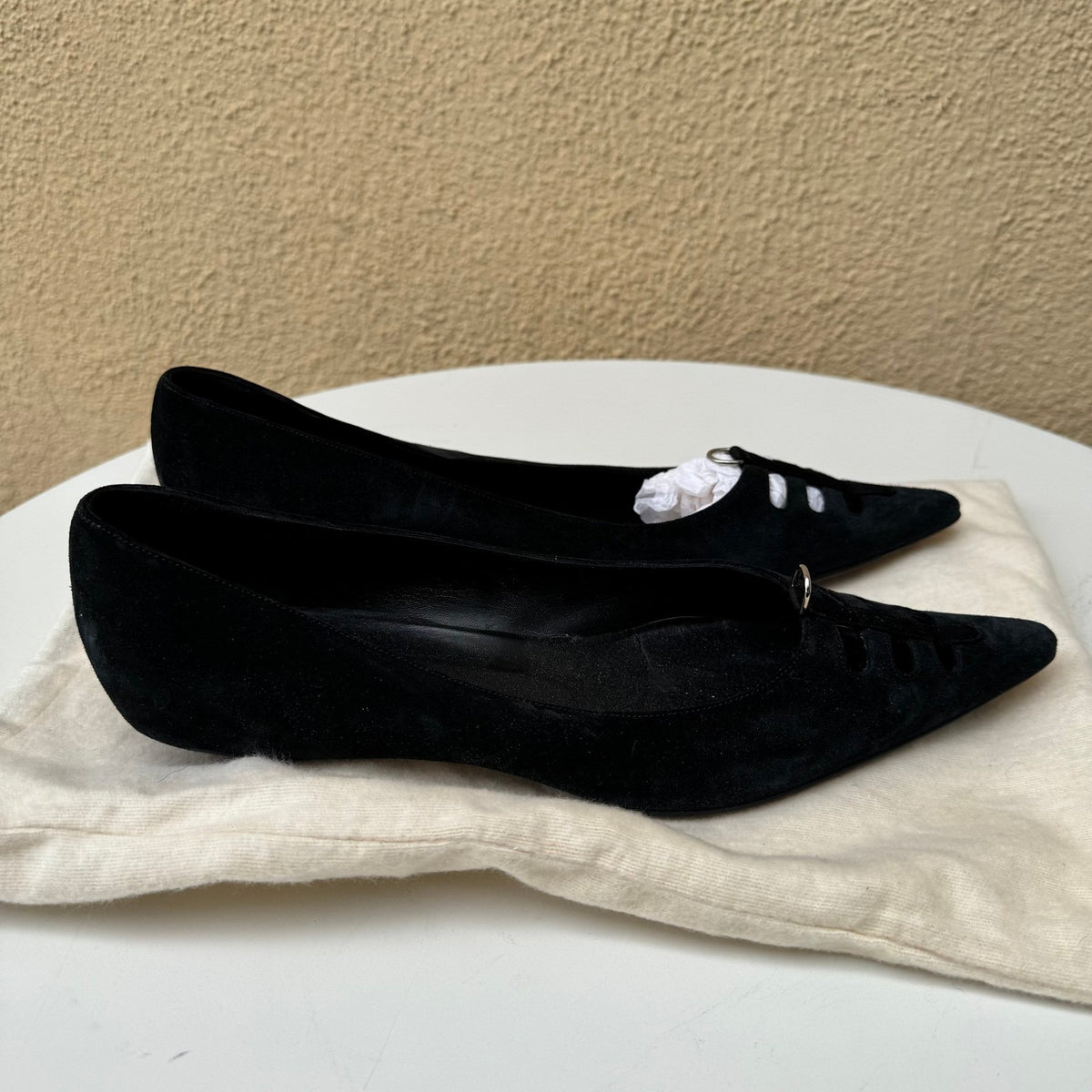 Calvin Klein Italian Suede Cutout Ring Pointed Toe Kitten Heel Black Womens 10M