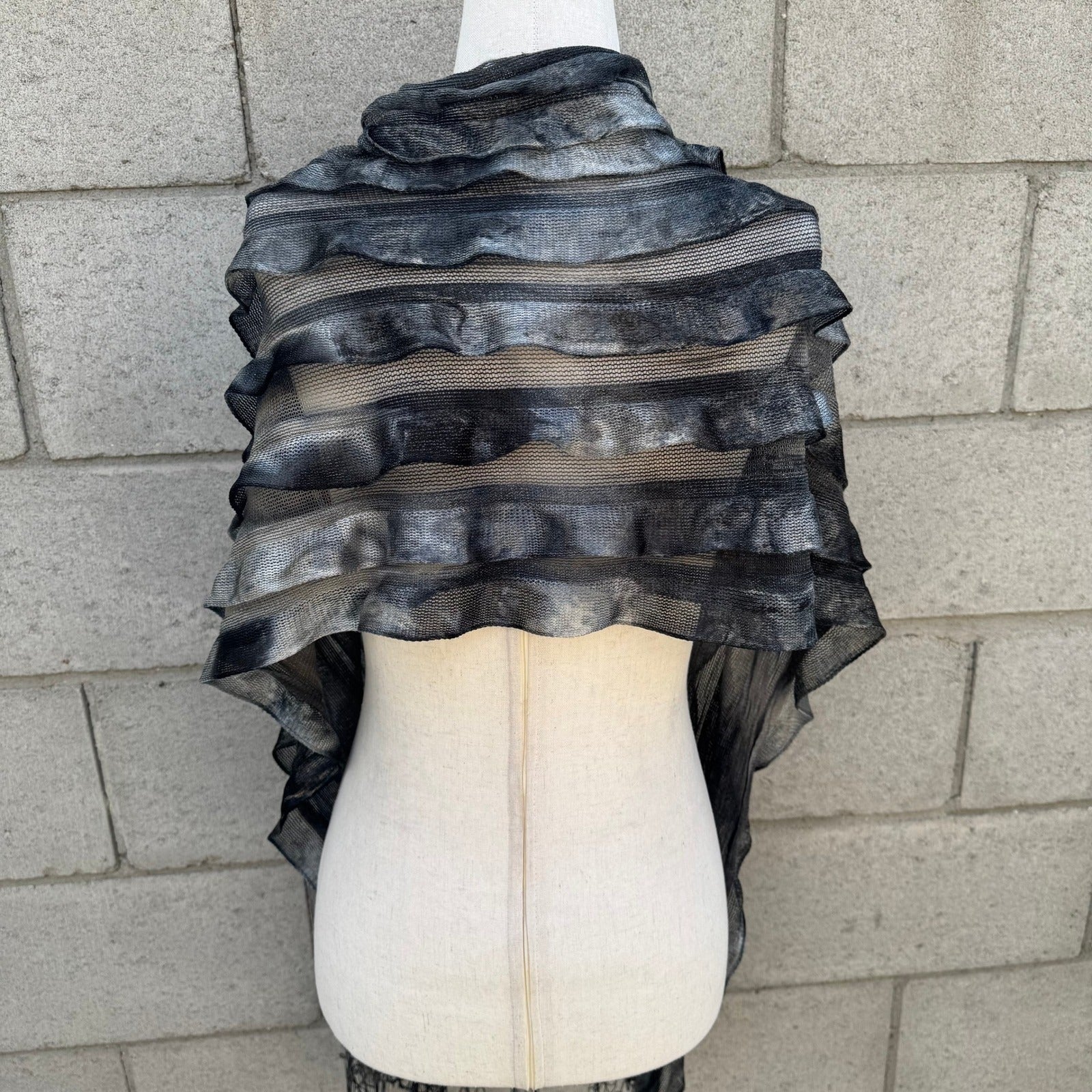 Grey Black Ombre Tiered Ruffle Mesh Knit Shawl Fringe Wrap Scarf Evening Shrug