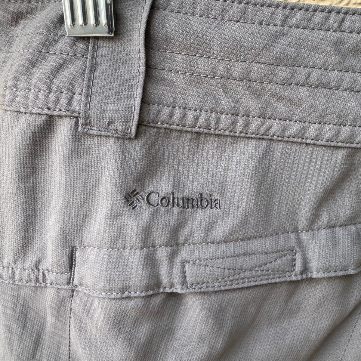 Columbia Outdoor Activewear Cargo Hiking Gorpcore Capri Pants Gray Womens 8