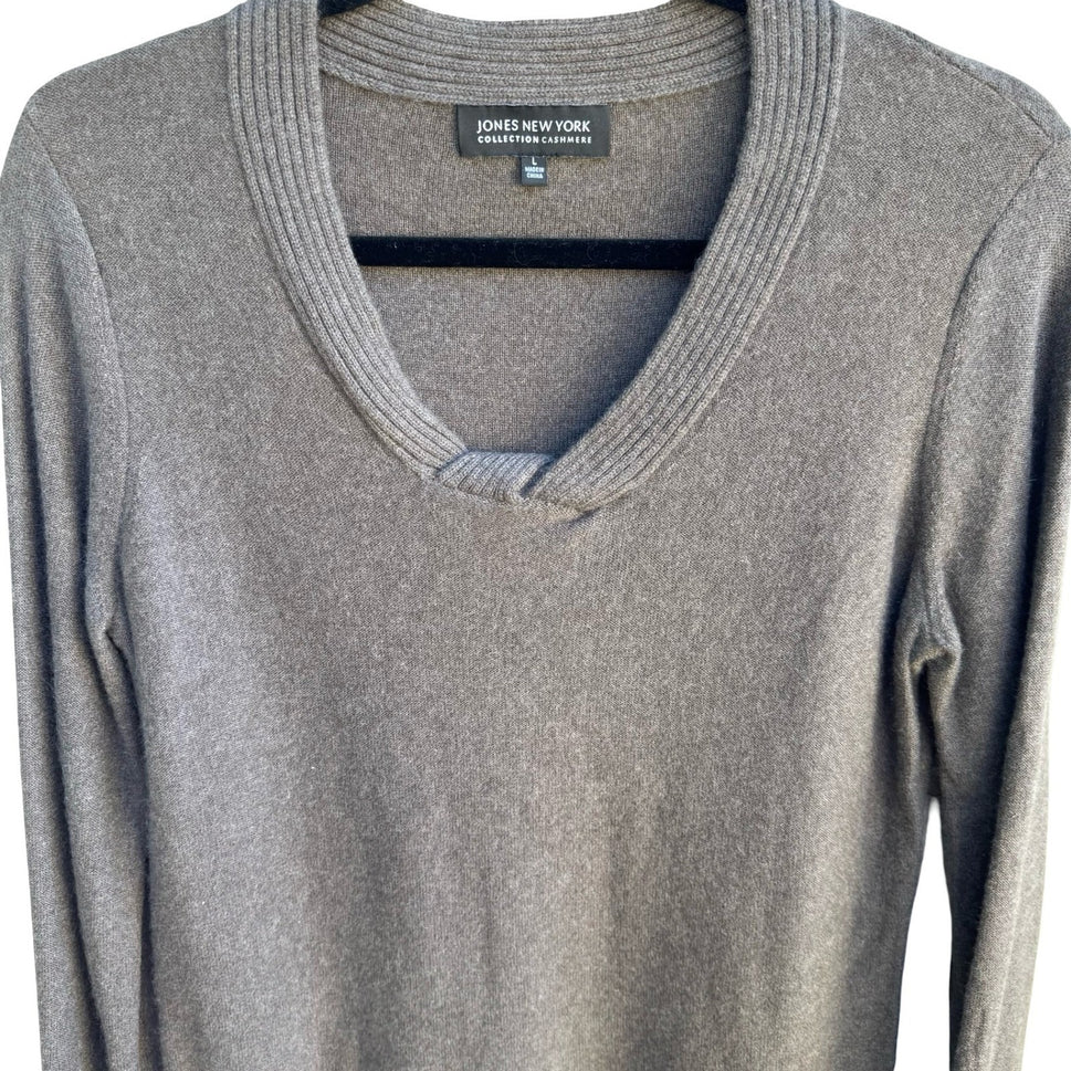 Jones New York Collection 100% Cashmere Minimalist Luxury V-Neck Knot Sweater L