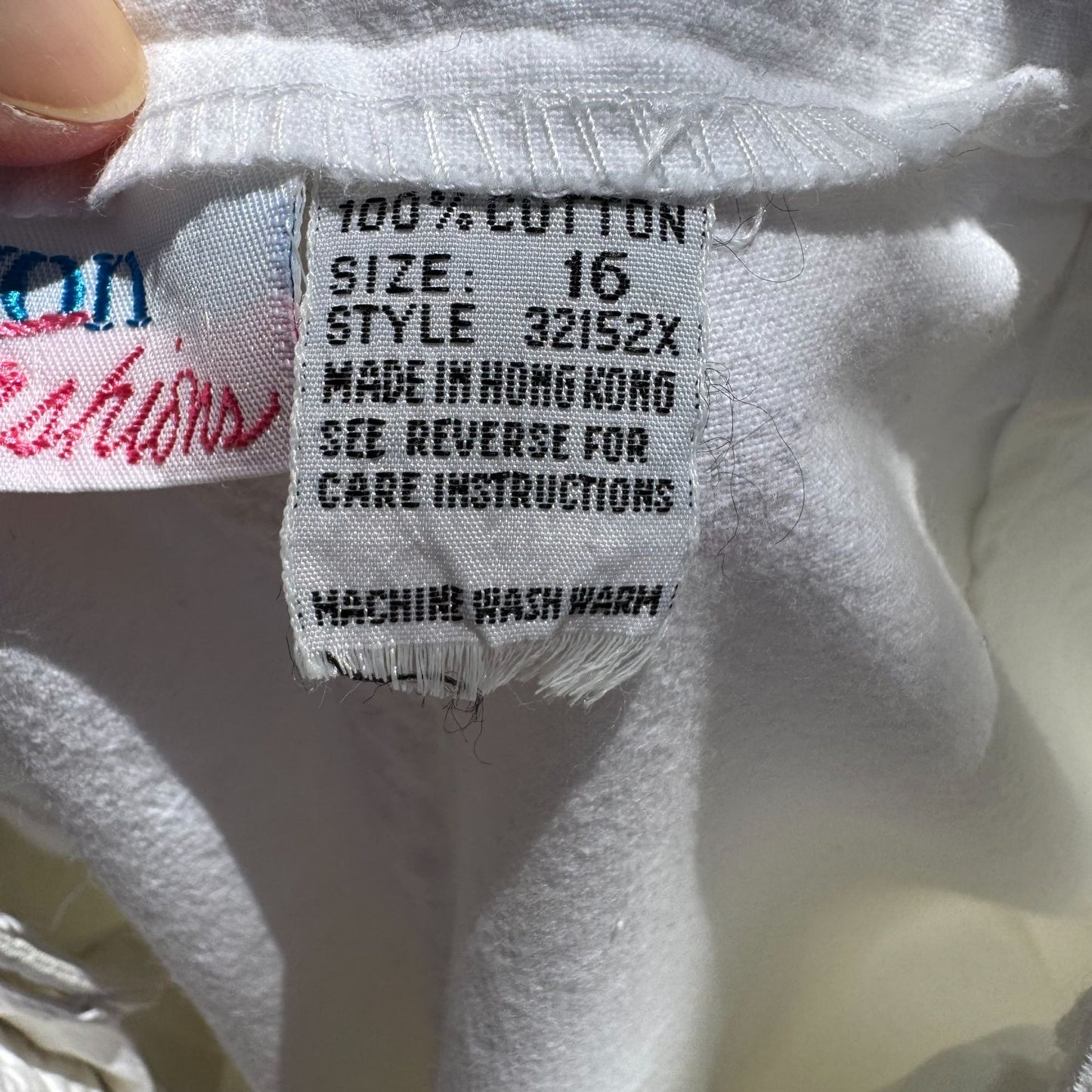 Avon Fashions Vintage White Womens Pleated Cotton High-Waisted Belted Shorts 16