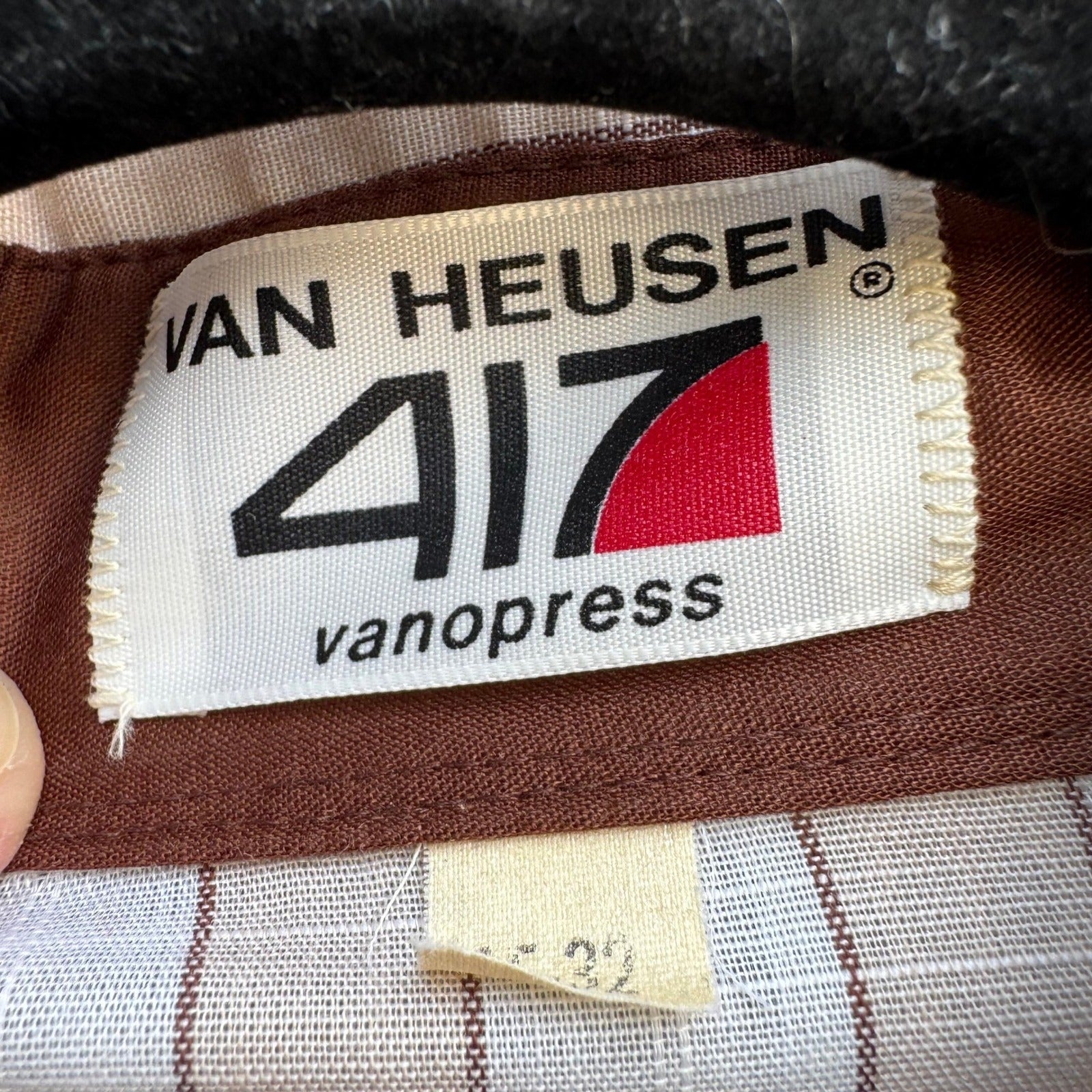 Van Heusen 417 Vanopress Vintage 70s Stripe Dagger Collar Linen Look Disco Shirt