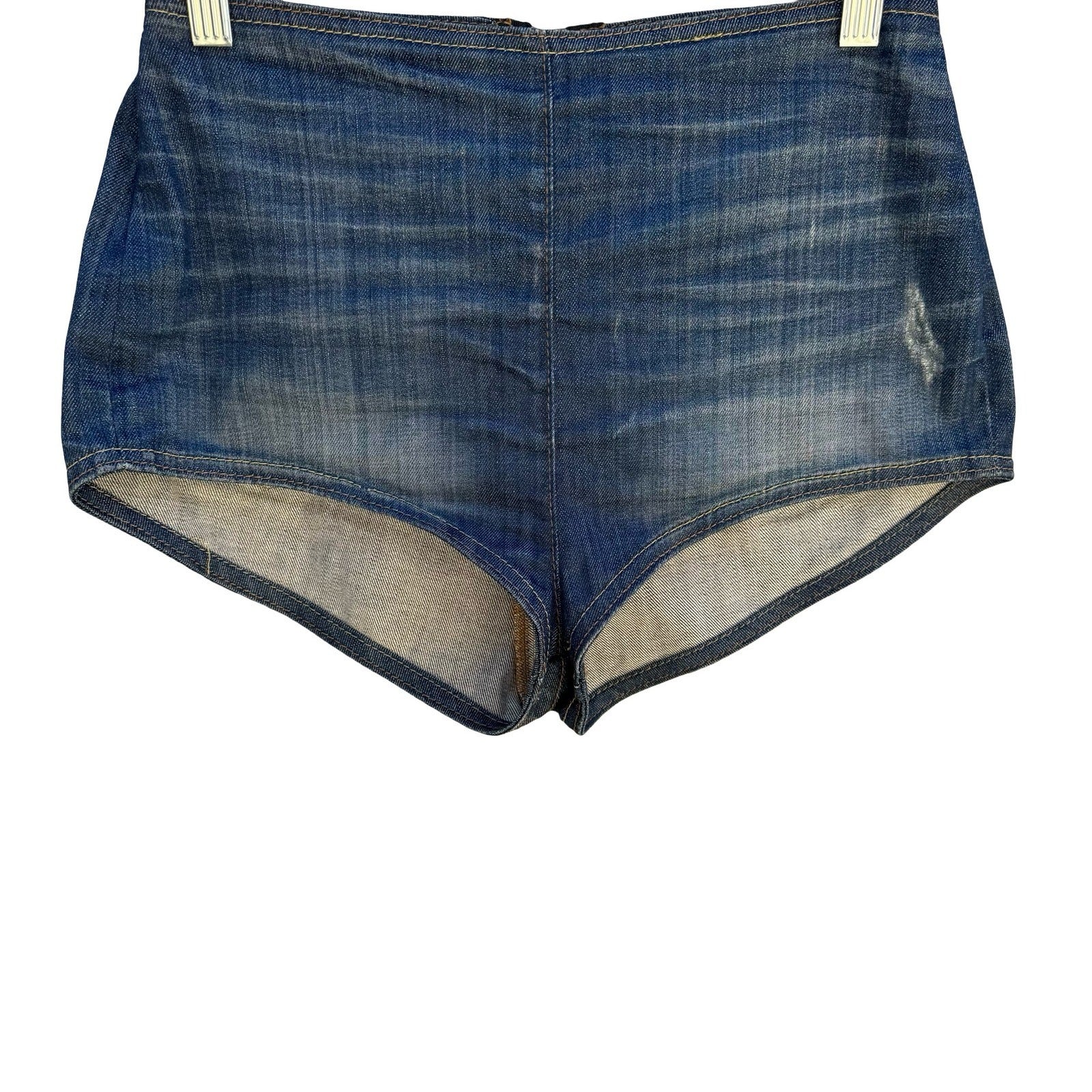 William Rast Y2K High Waisted Cheeky Denim Micro Shorts Hot Pants Back Zip 26
