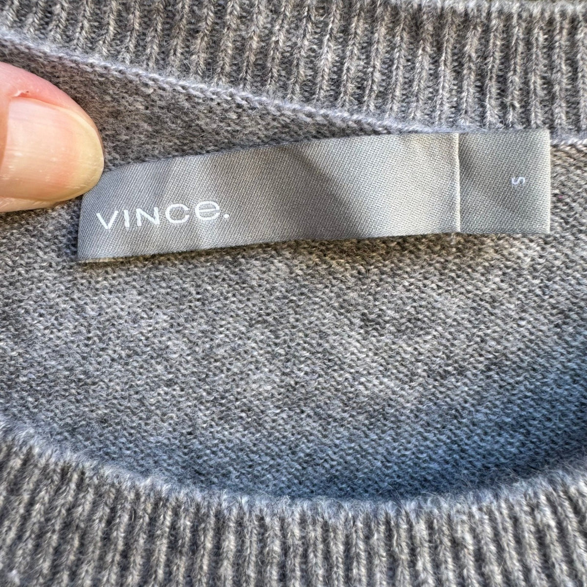 Vince 100% Cashmere Quiet Luxury Minimalist Preppy Crewneck Sweater Gray Mens S