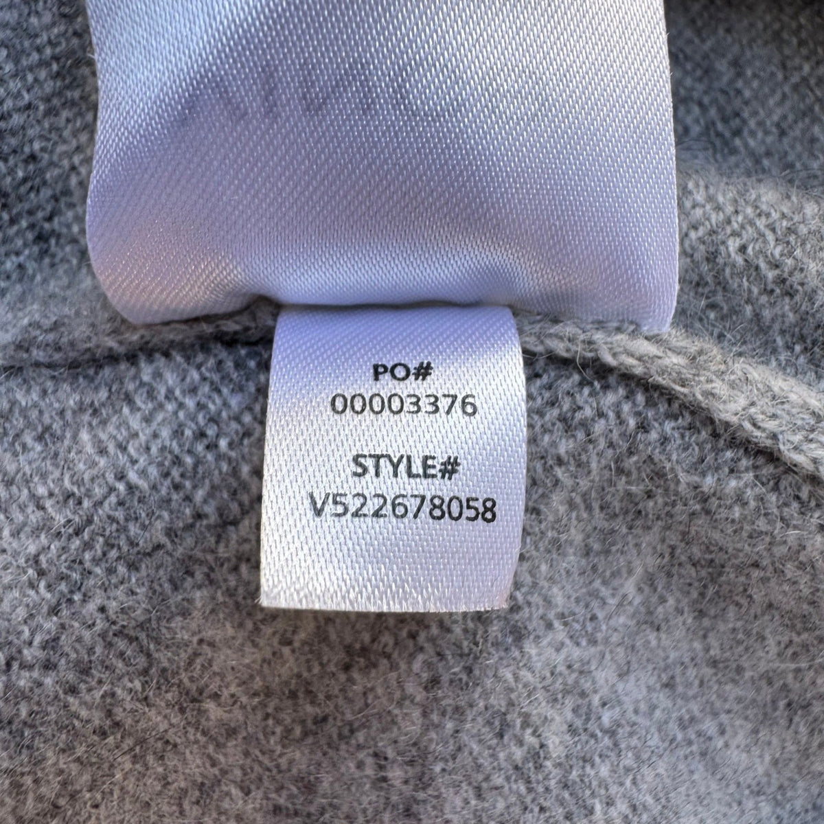 Vince 100% Cashmere Quiet Luxury Minimalist Preppy Crewneck Sweater Gray Mens S