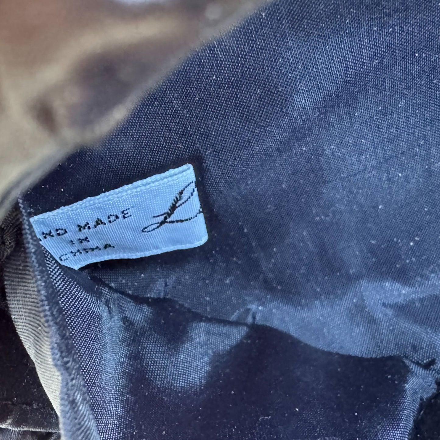 La Regale Handmade Black Woven Crossbody Clamshell Evening Bag Tassels Gold Snap