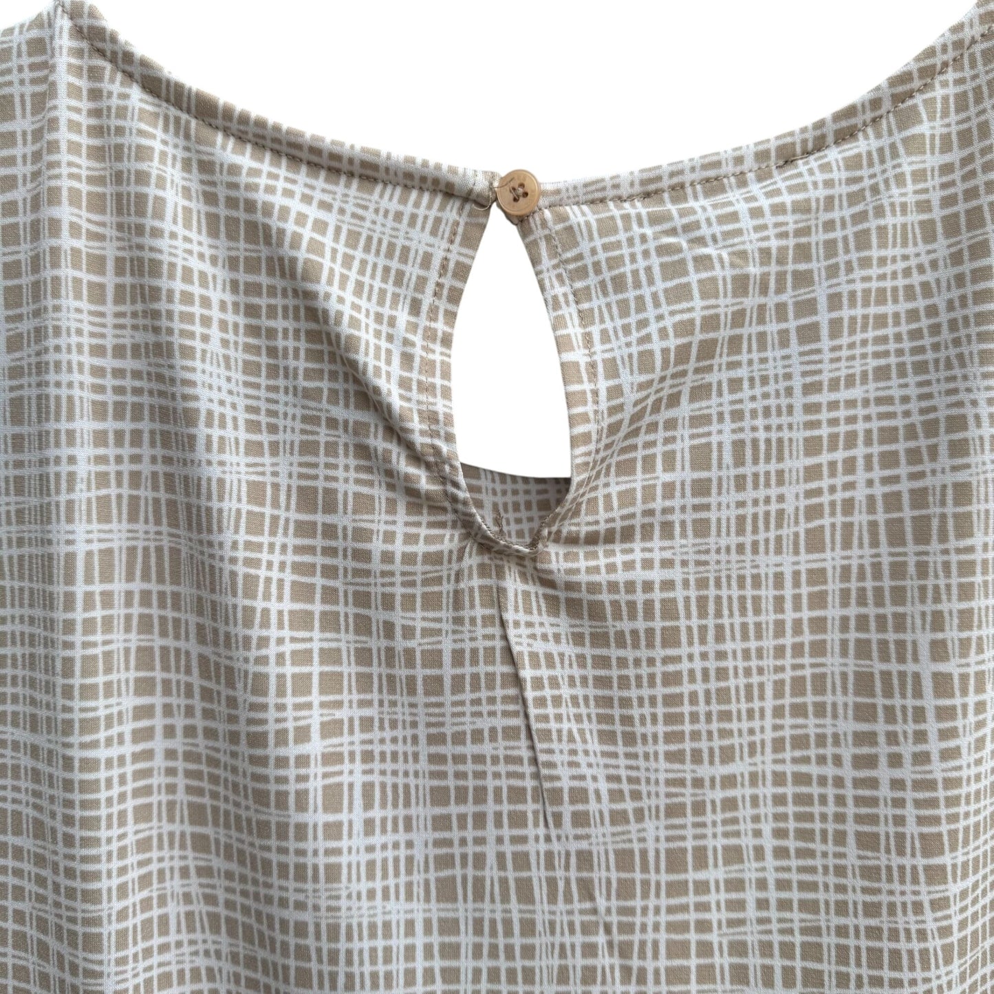 Jones New York Womens Sleeveless Pleat Neck Keyhole Back Check Print Blouse New L