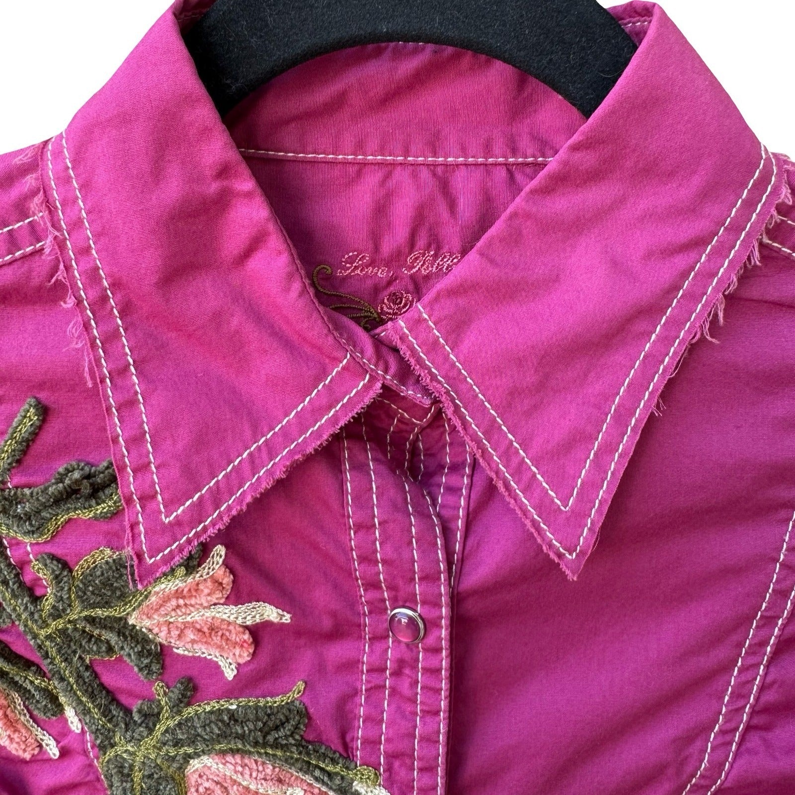 Love Polly Y2K Cowgirl Floral Chenille Embroidered Western Snap Shirt Pink XS