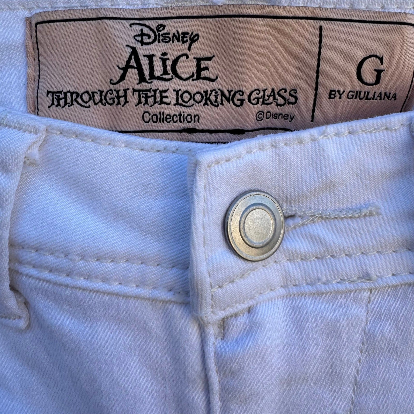 G by Giuliana Alice Through the Looking Glass White Heart Skinny Jeans Size 6