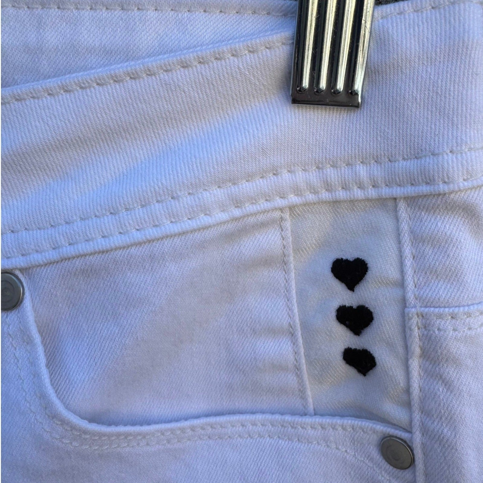 G by Giuliana Alice Through the Looking Glass White Heart Skinny Jeans Size 6