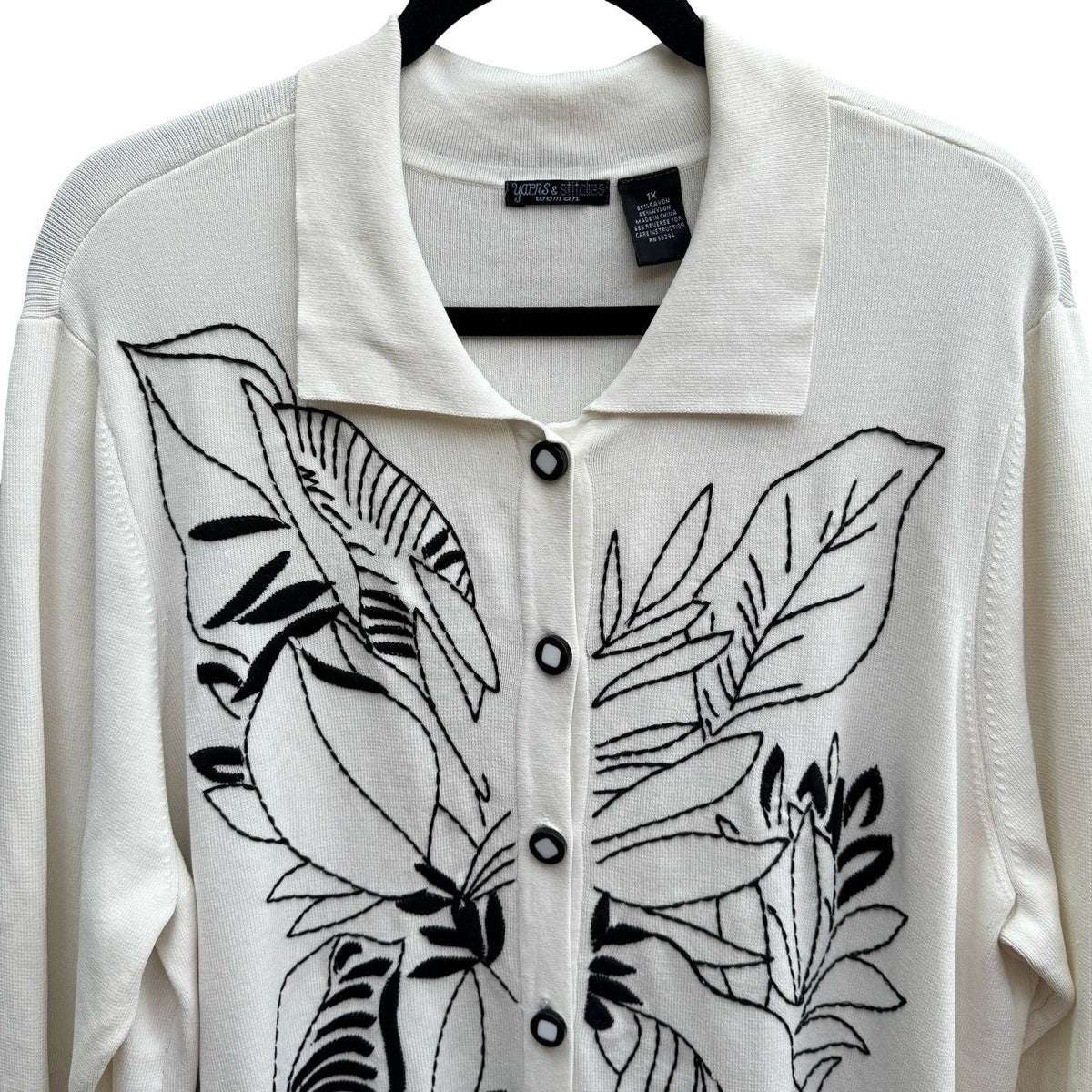 Yarns & Stitches Coastal Minimalist Embroidered Art To Wear Leaf Cardigan 1X