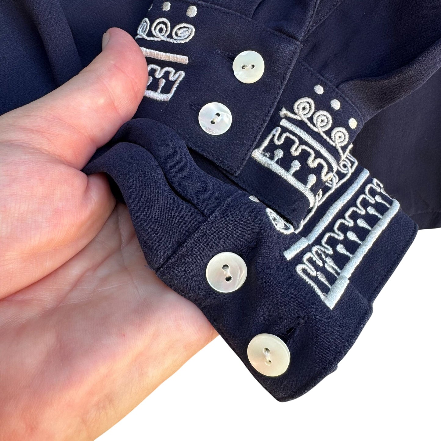 BI Black Vintage Womens Navy Silk Embroidered Collar Cuffs Button-Up Top Blouse 8
