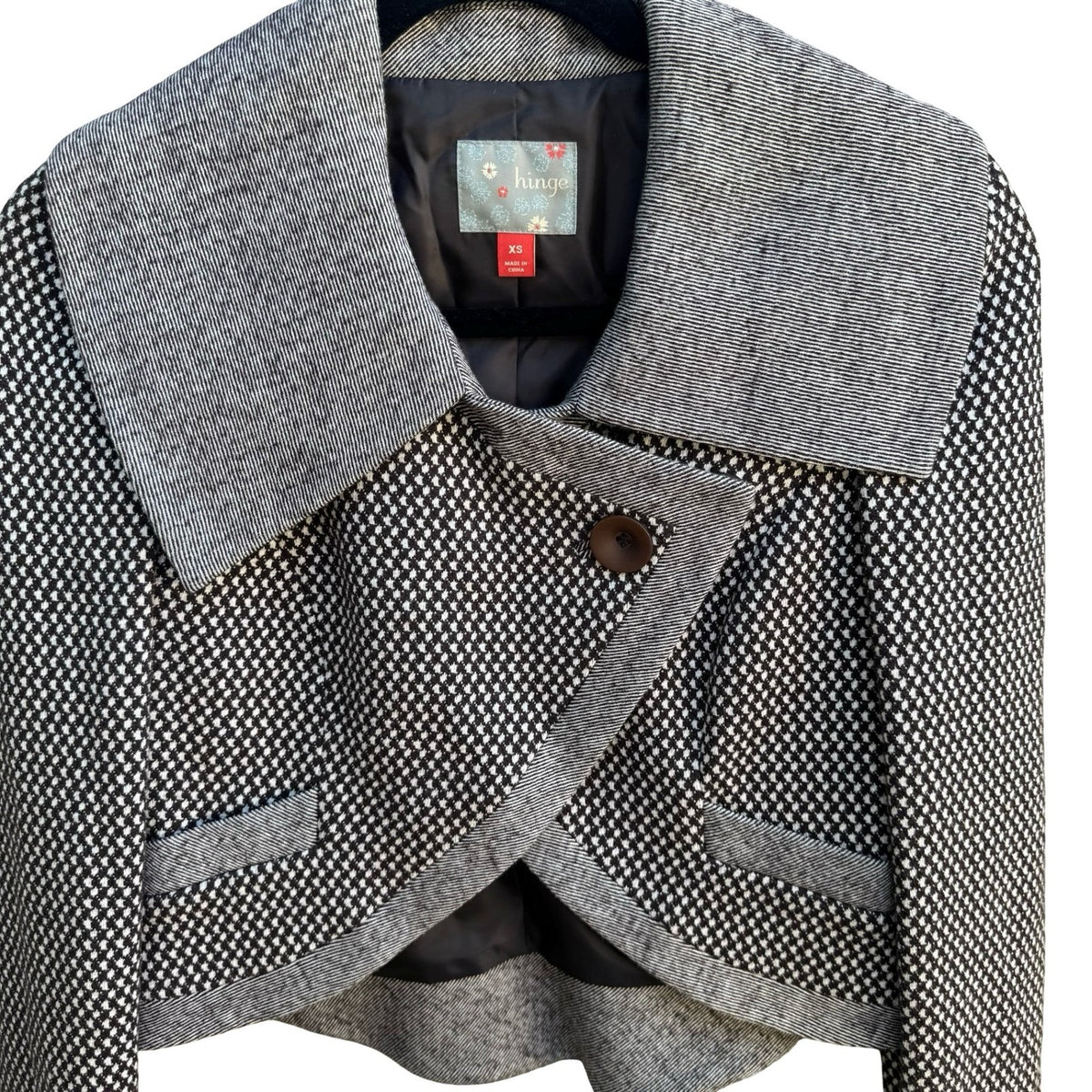 Hinge Dark Academia Preppy Minimalist Wool Blend Asymmetric Cropped Blazer XS