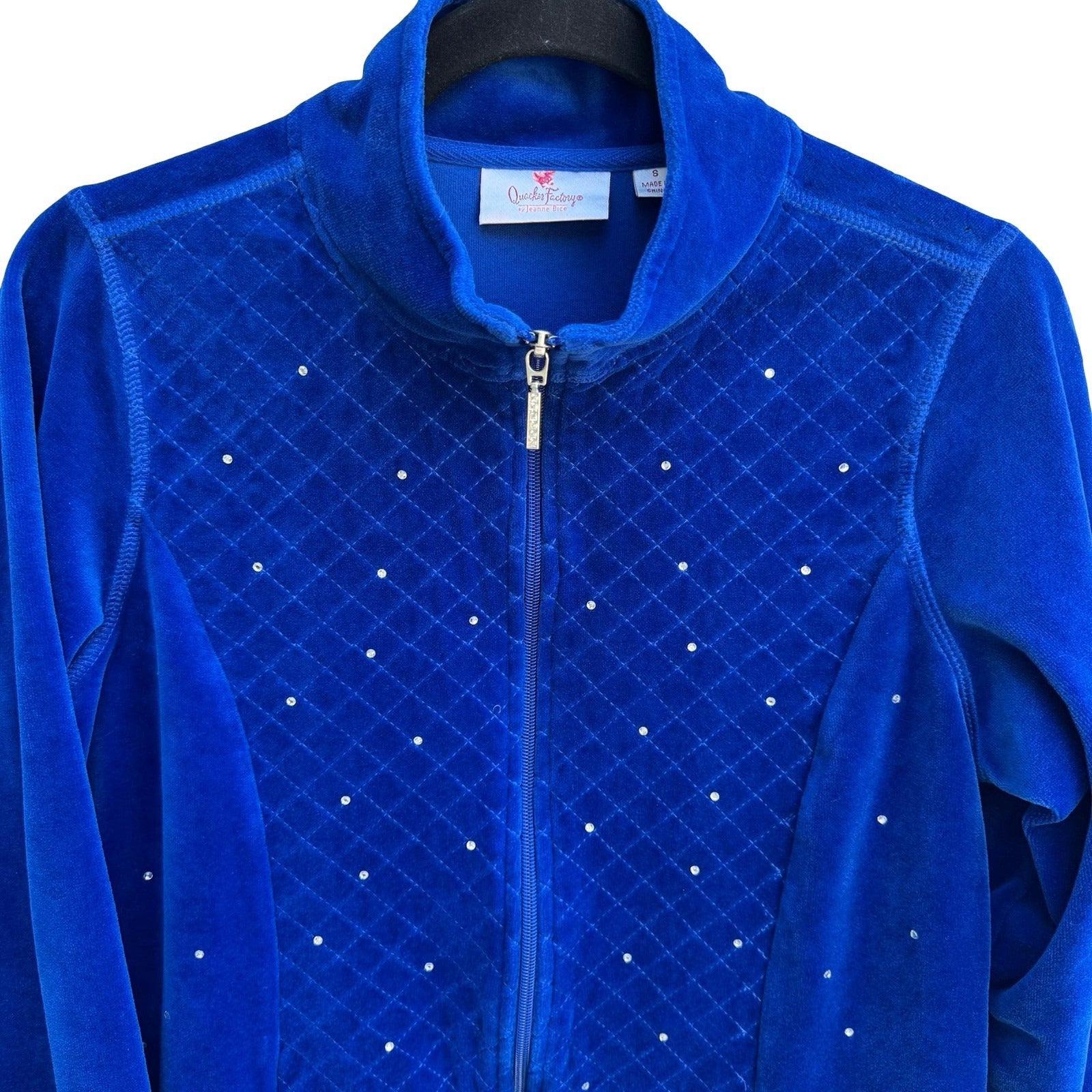 Quacker Factory Y2K Athleisure Cozy Glam Velour Quilted Rhinestone Zip Jacket S