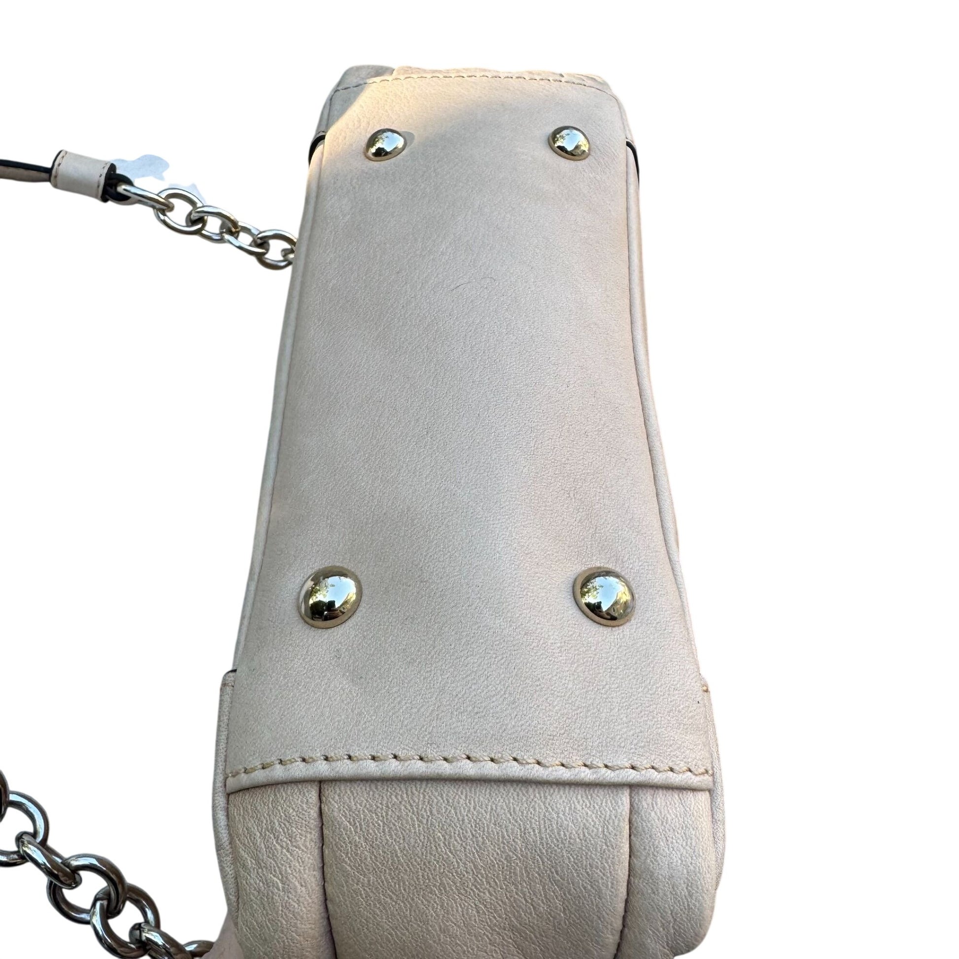 B Makowsky Beige Leather Shoulder Bag With Chain Strap & Gold Hardware