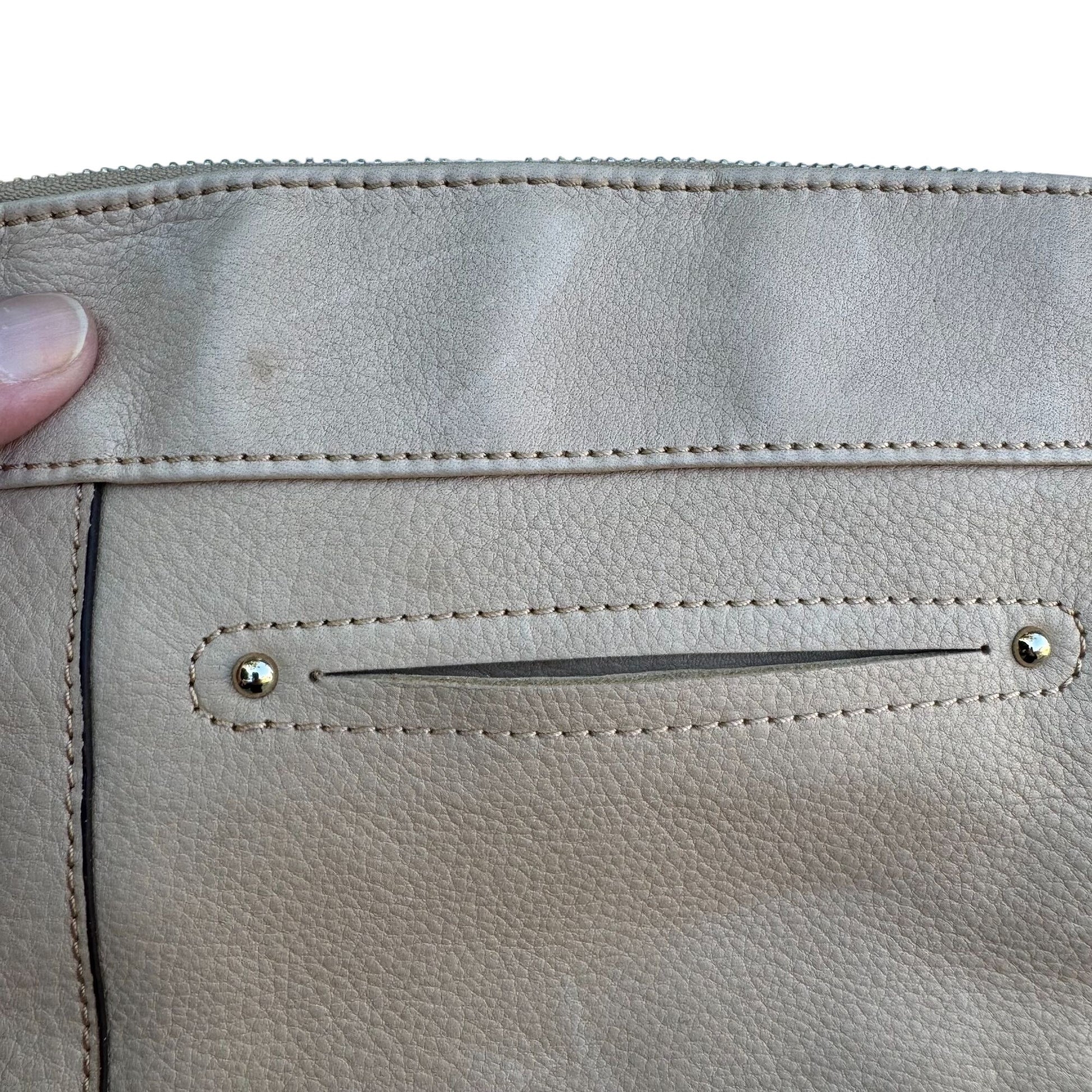 B Makowsky Beige Leather Shoulder Bag With Chain Strap & Gold Hardware