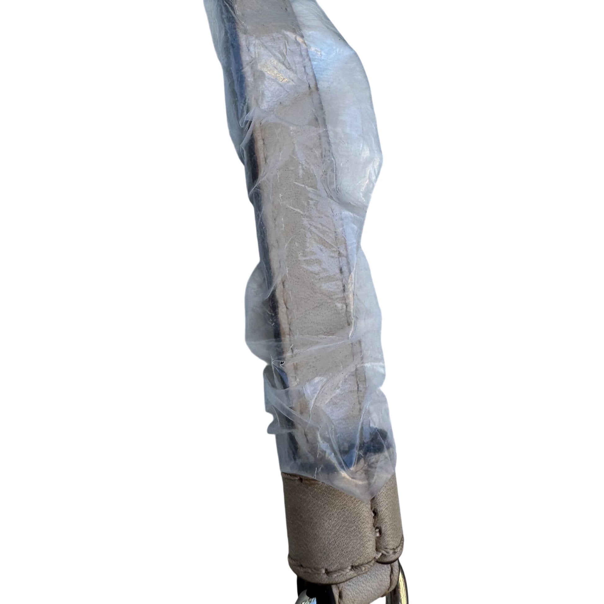 B Makowsky Beige Leather Shoulder Bag With Chain Strap & Gold Hardware