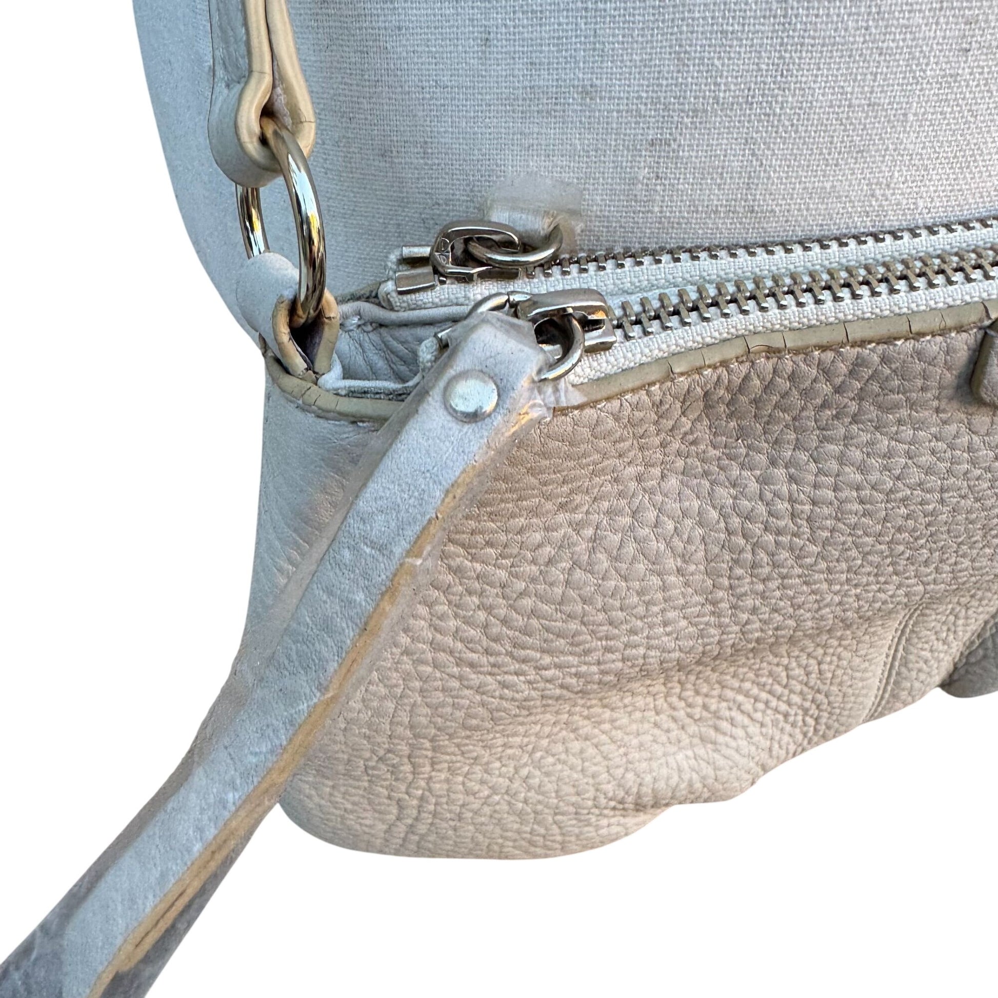 Isaac Mizrahi White Leather Crossbody Bag Gold Charm Tassel Accent Zip Top