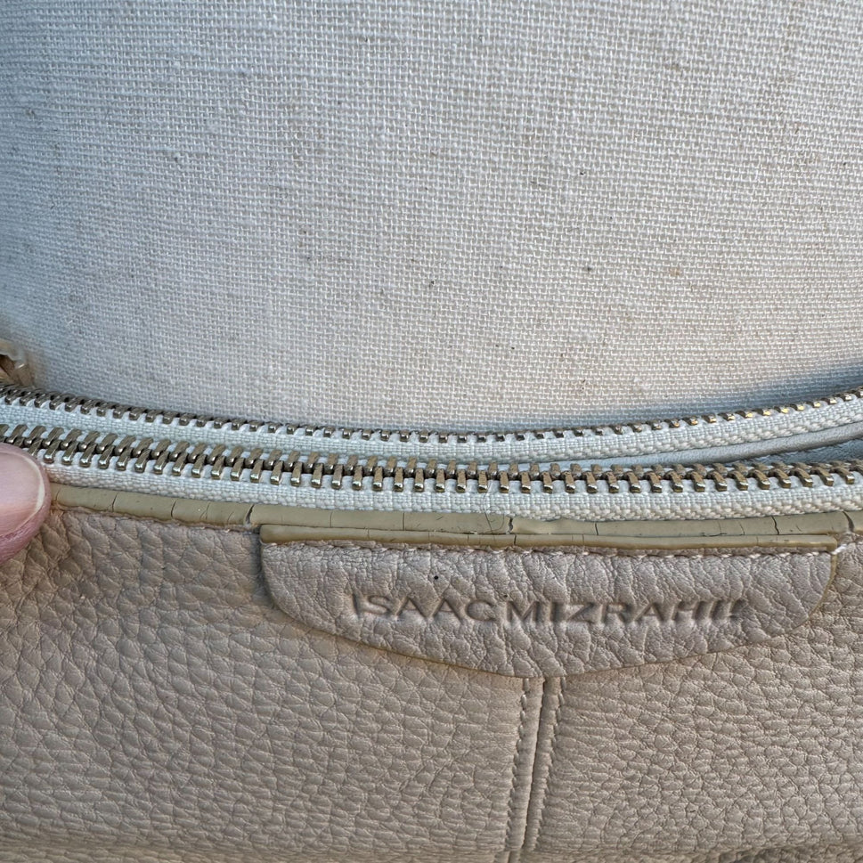 Isaac Mizrahi White Leather Crossbody Bag Gold Charm Tassel Accent Zip Top
