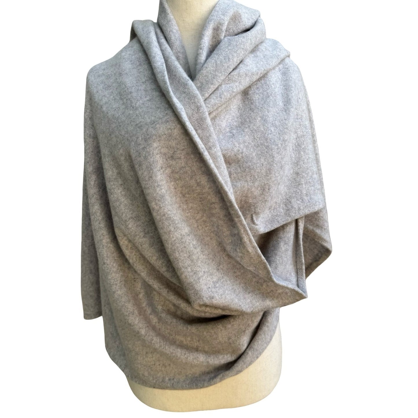 Garnet Hill 100% Cashmere Quiet Luxury Old Money Wrap Scarf Gray Oversized Shawl
