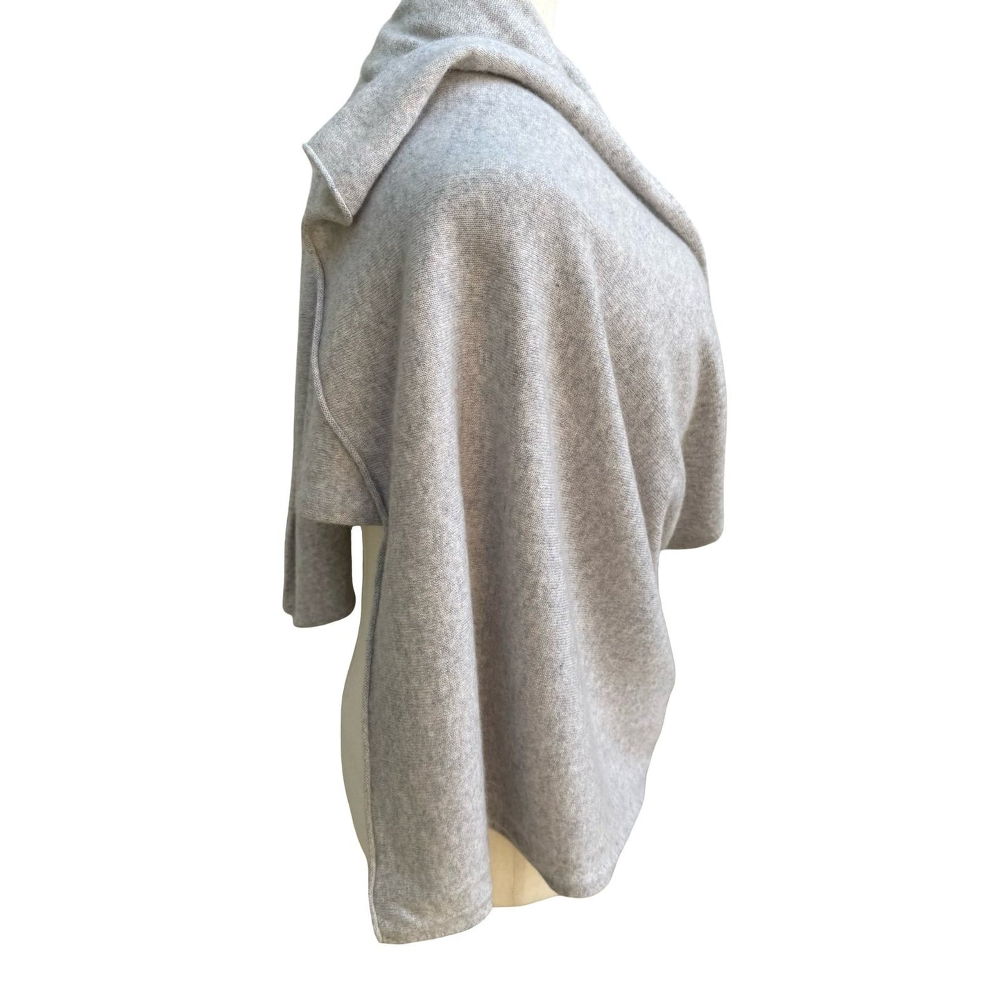 Garnet Hill 100% Cashmere Quiet Luxury Old Money Wrap Scarf Gray Oversized Shawl
