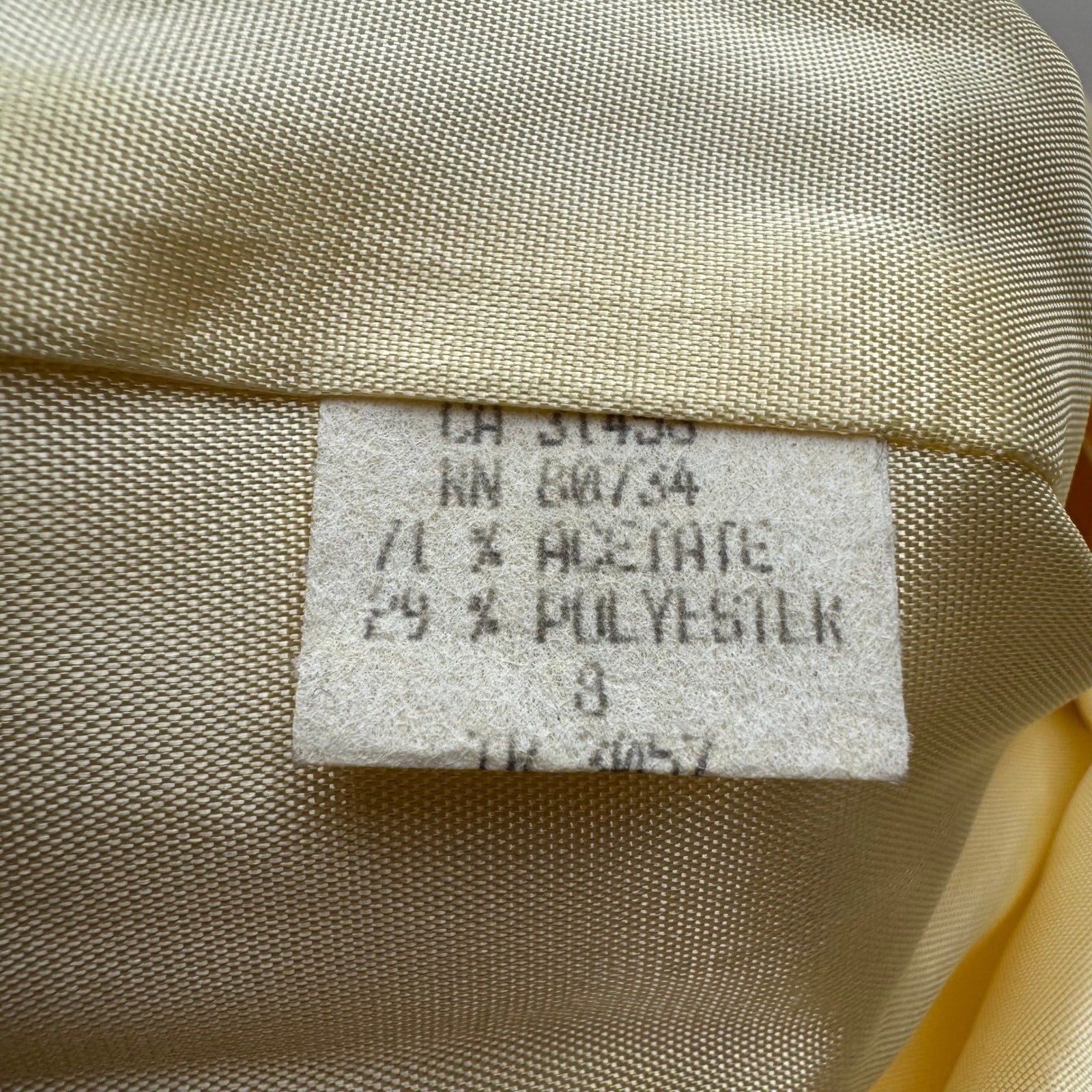 BCBG Max Azria Vintage Y2K 90s Butter Yellow Mini Skirt 8 Minimalist Preppy