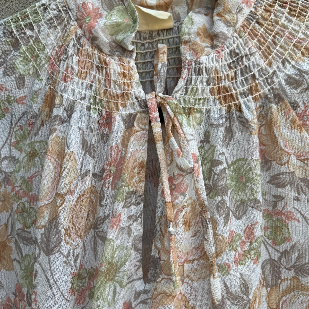 Vintage 70s 80s Cottagecore Grandmacore Boho Floral Smocked Mock Neck Blouse