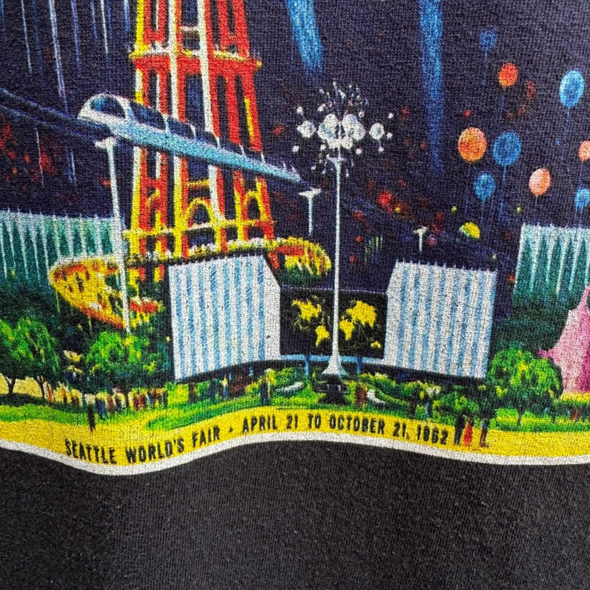 Gildan Seattle Worlds Fair 1962 Space Needle Urban Graphic T-Shirt Black Mens L